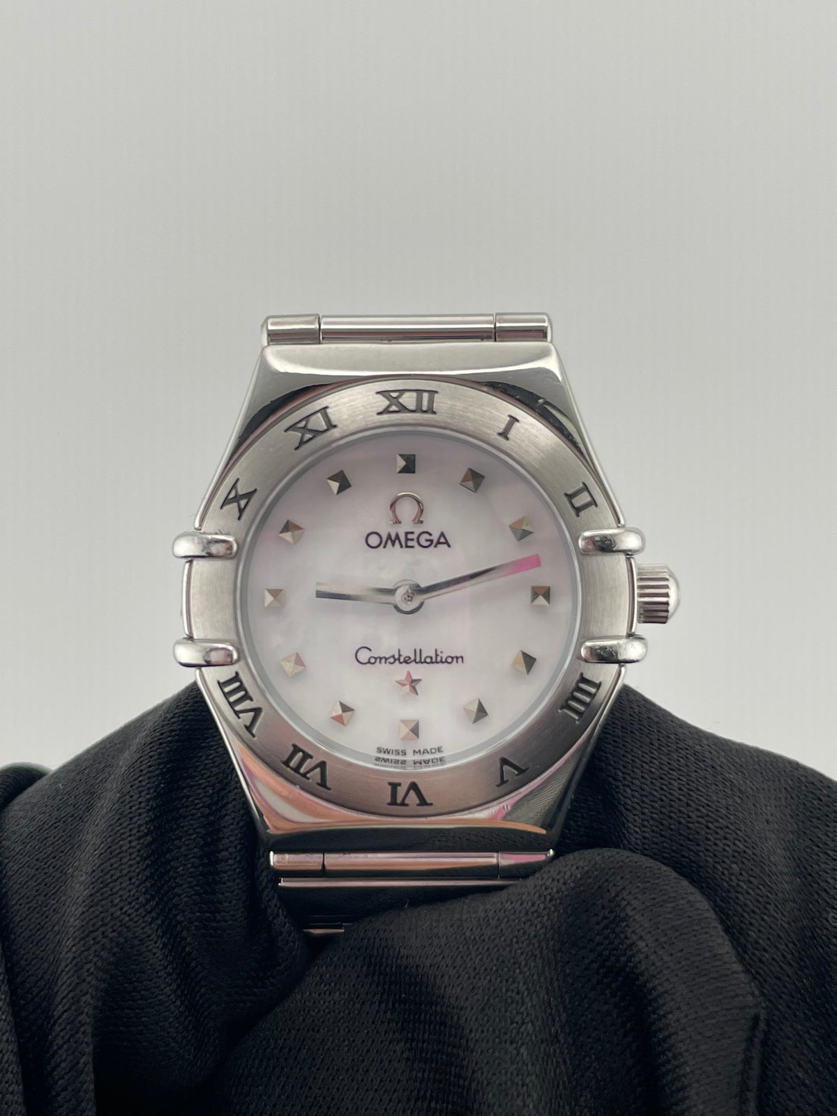 Omega Constellation M.O.P Dial on Stainless Steel Bracelet Ref. 1561.71.00 — view 3