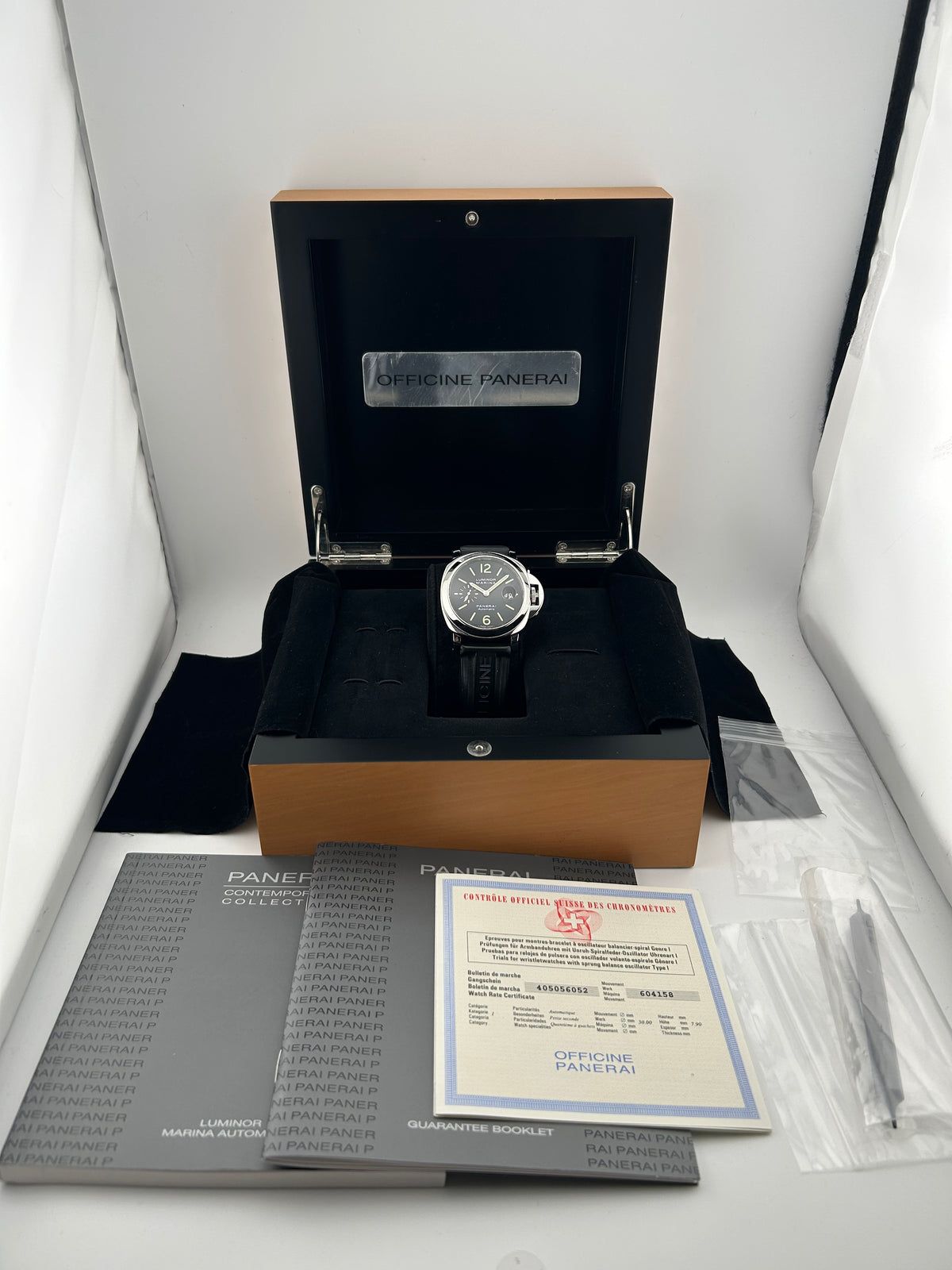 Panerai Luminor Marina Black Arabic Dial on Rubber Strap Ref. PAM00104 with Box 2011 — view 7