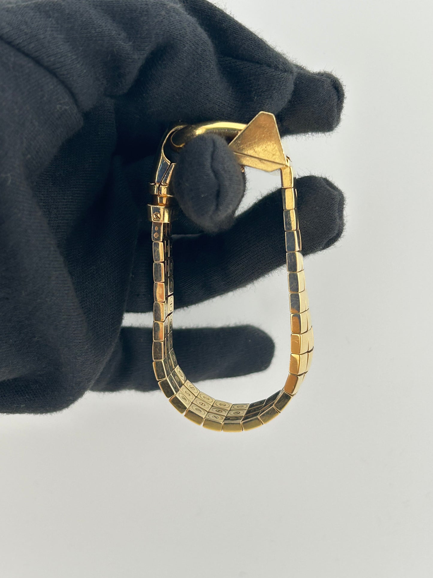 Van Cleef & Arpels Cadenas Silver Diamond Dial on 3 Row Flat Bracelet Ref. VCA 23.8X13 — view 5
