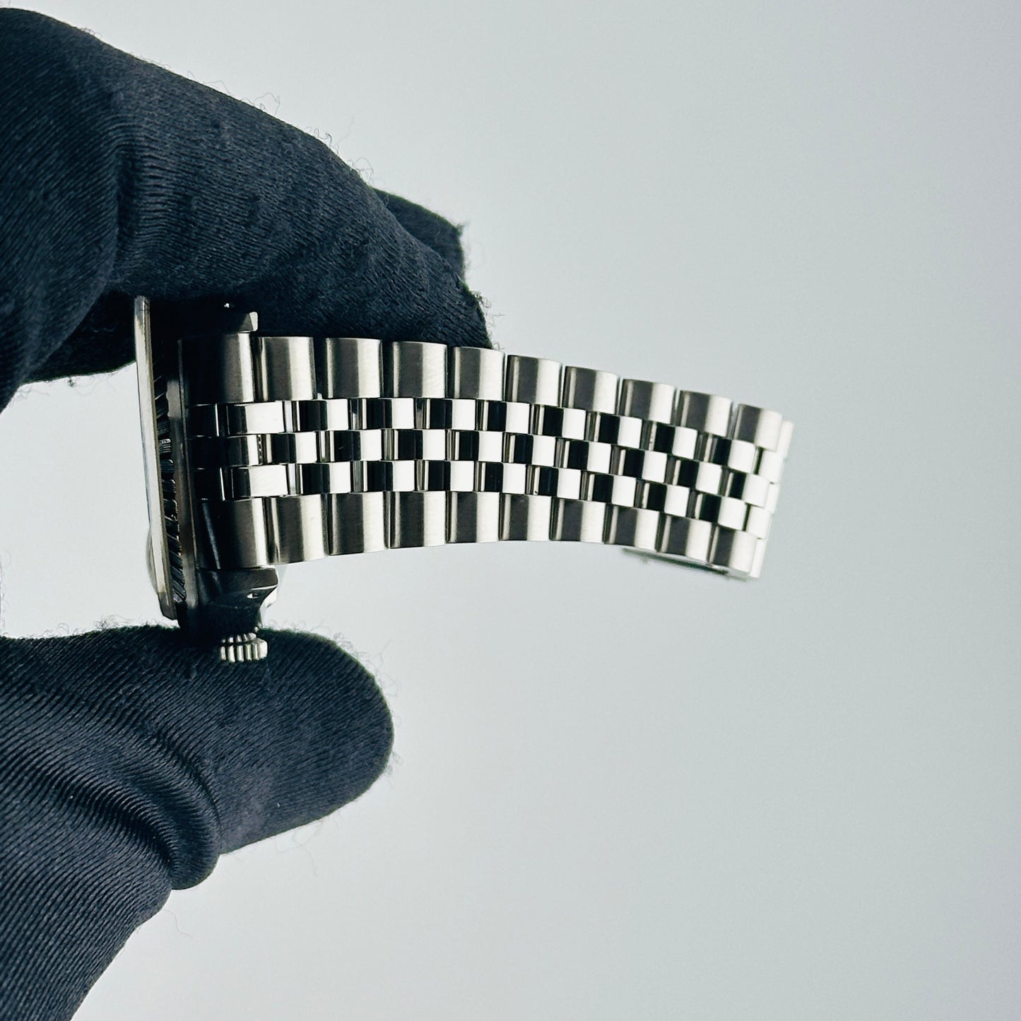 Rolex Datejust Silver Stick Dial on D Link Jubilee Bracelet Ref. 16220 1991 — view 4