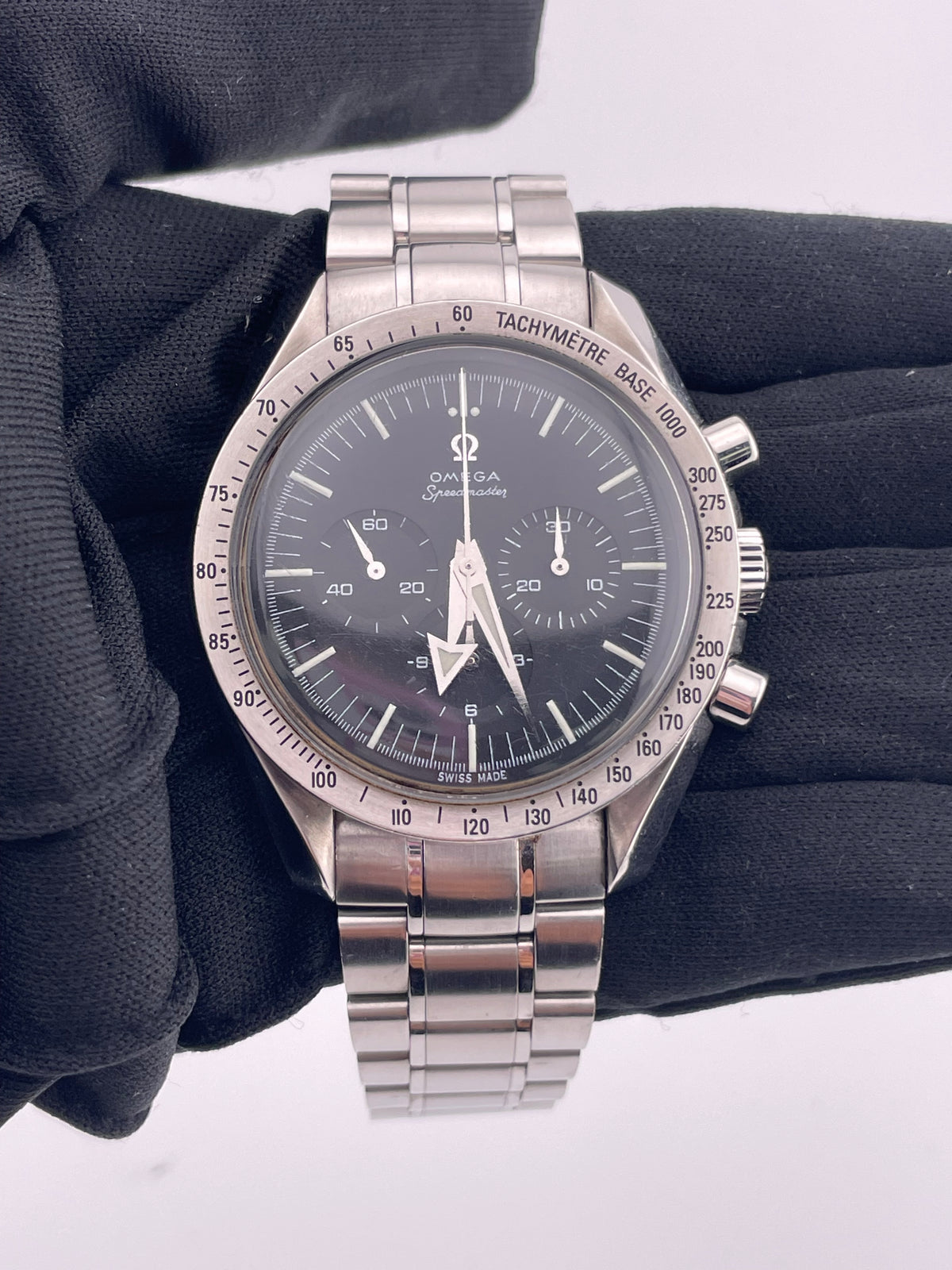Omega Speedmaster Broad Arrow Black Dial on Stainless Steel Bracelet Ref. 3594.50 Complete 1999 — view 2