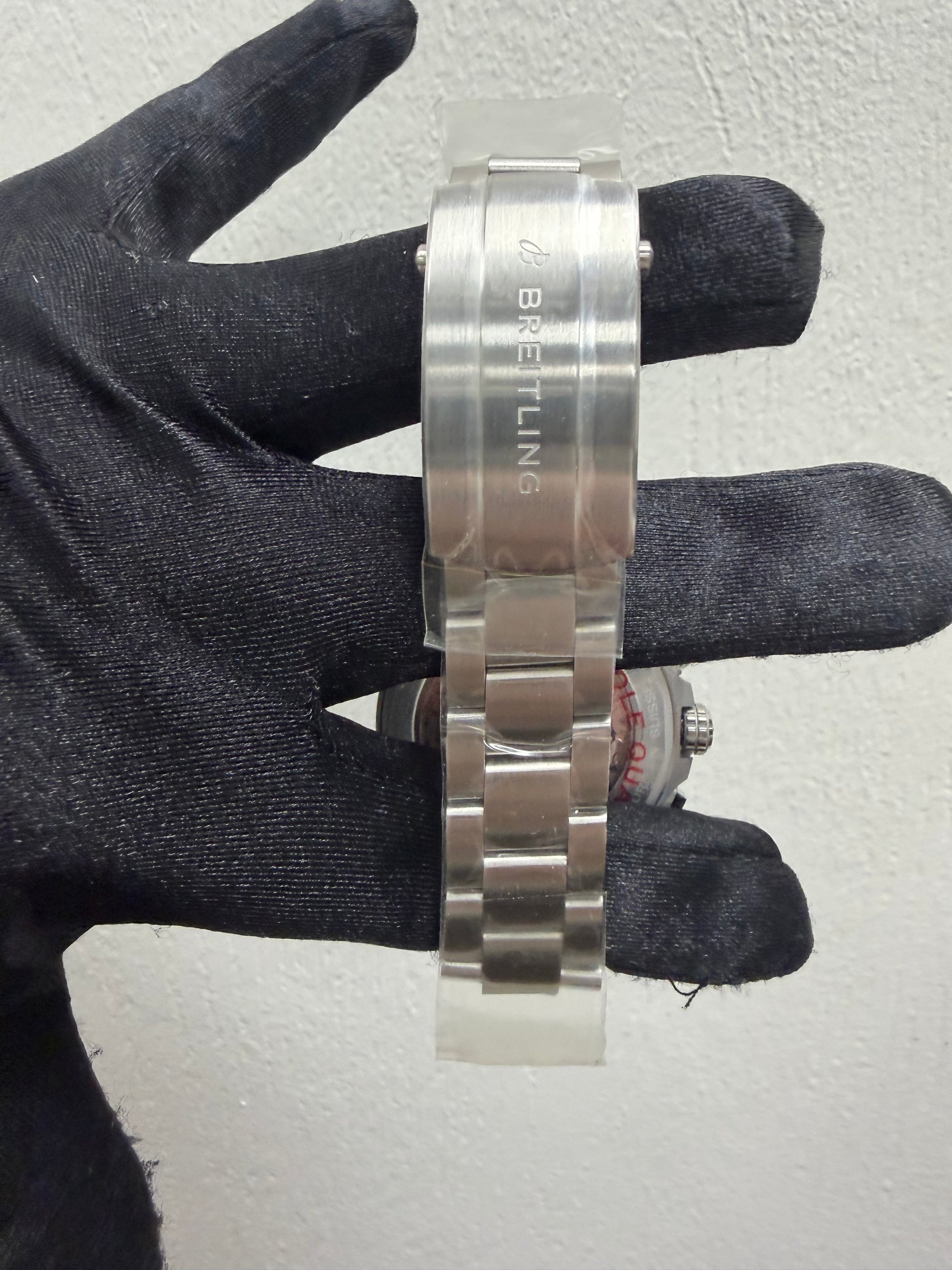 Breitling Avenger B01 Chronograph Blue Dial on Bracelet Ref. AB0147101C1A1 Card 2026 — view 3