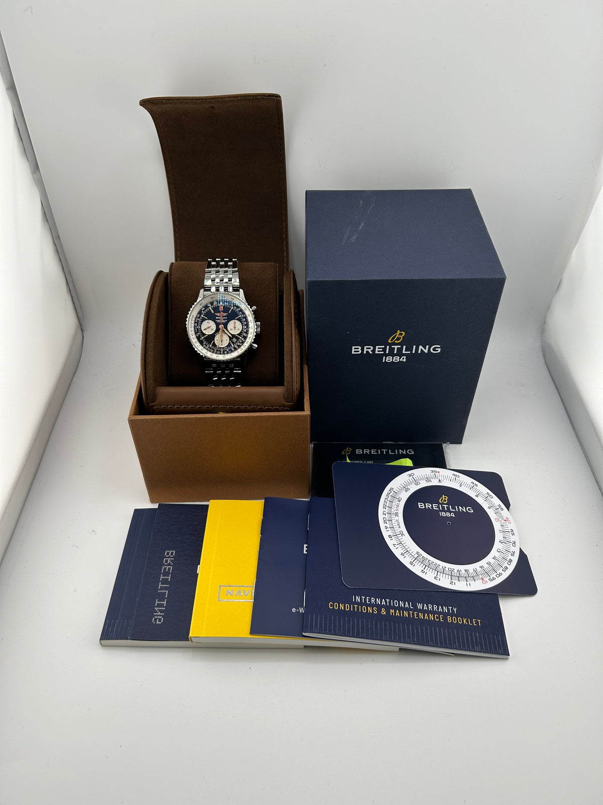 Breitling Navitimer Black Dial Ref. AB0121 Complete 2020 — view 6