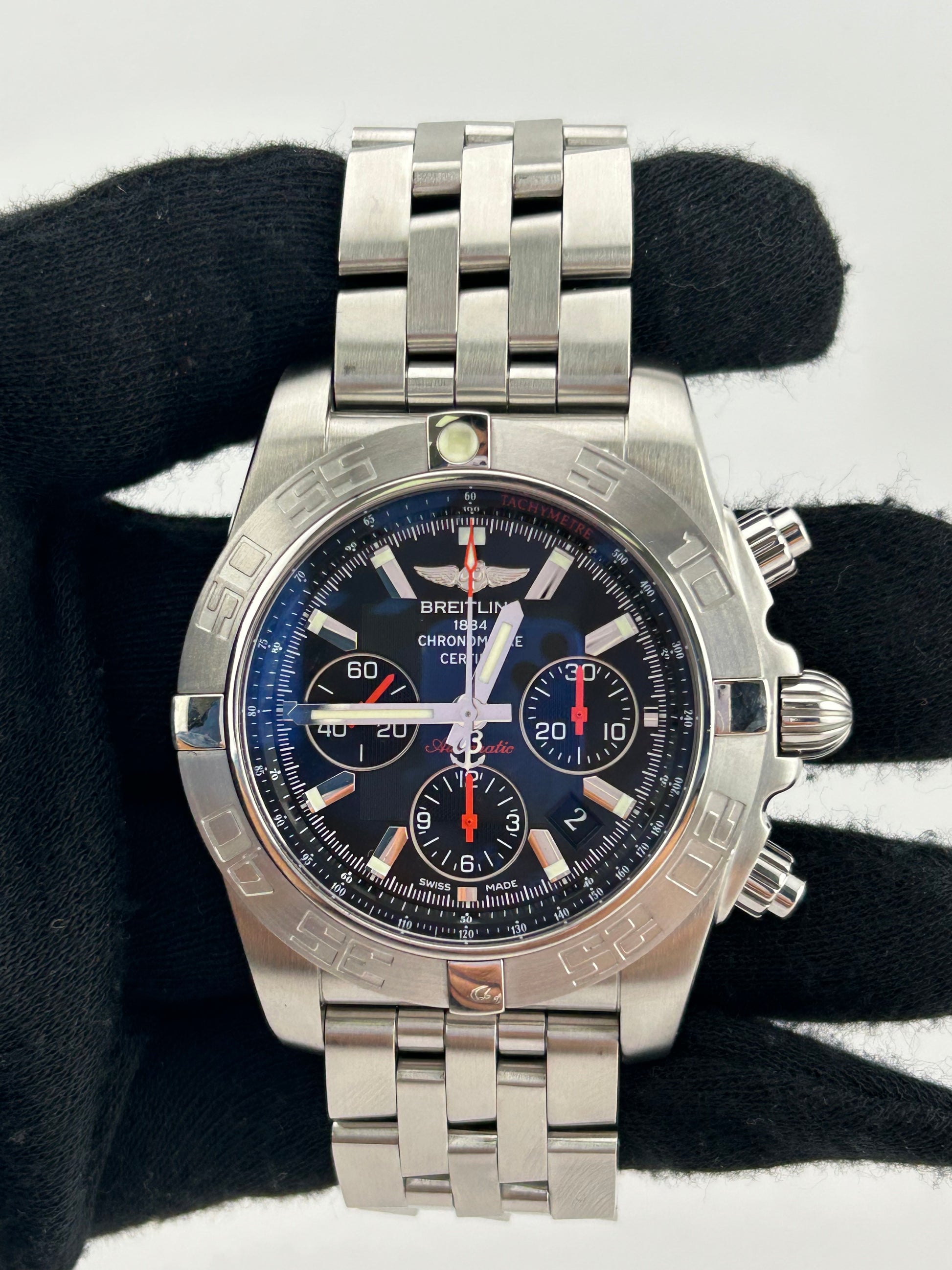 Breitling Chromomat 01 Black Dial Ref. AB0111 Papers 2011 — view 2
