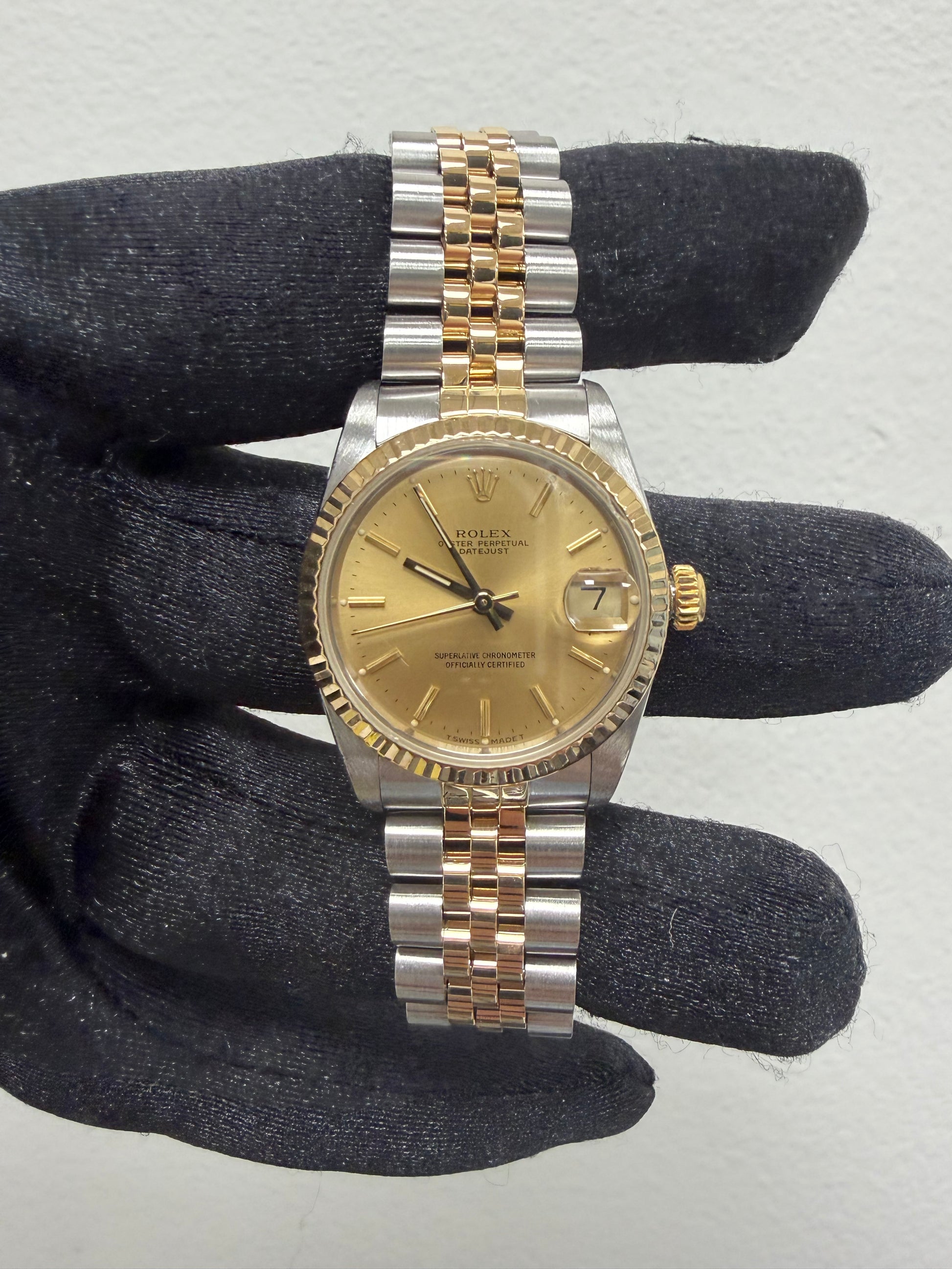 Rolex Datejust Champagne Stick Dial on D Link Jubilee Ref. 68273 — view 2