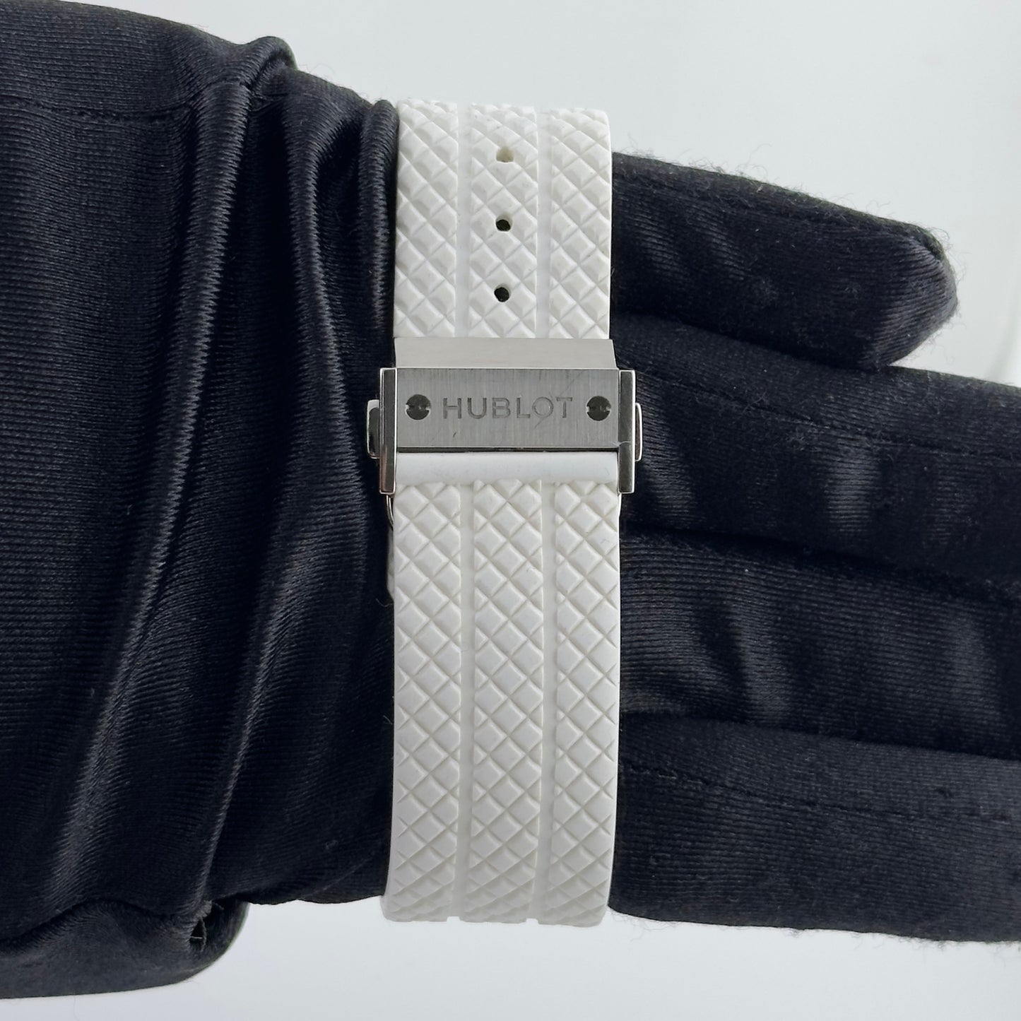 Hublot Big Bang White Dial on Rubber Strap Ref. 301.SE.230.RW.114 Card Open Date — view 4