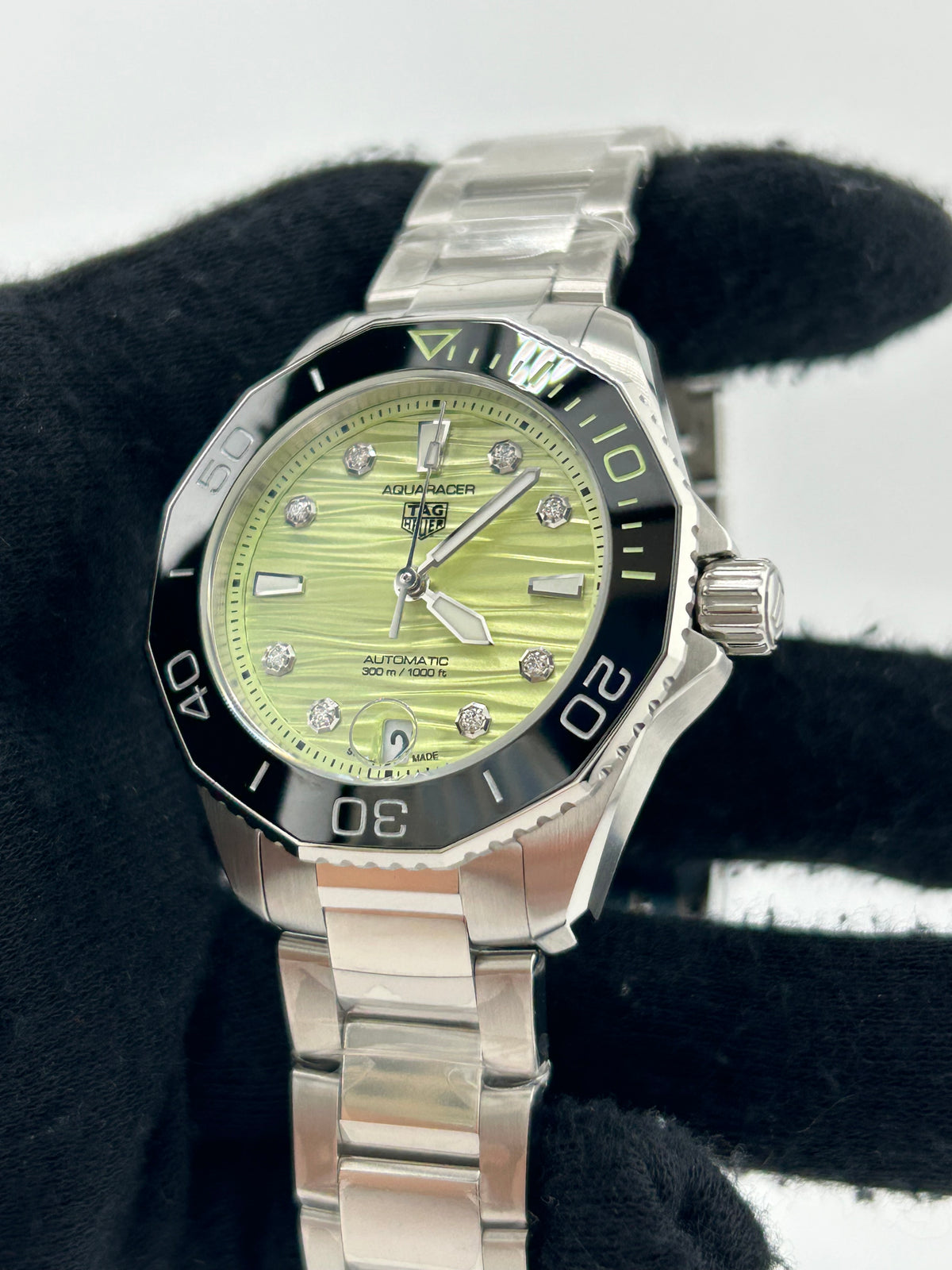 Tag Heuer Aquaracer Professional 300 Date Green Dial on Stainless Steel Bracelet Ref. WBP231L.BA0618 Complete 2026 — view 3