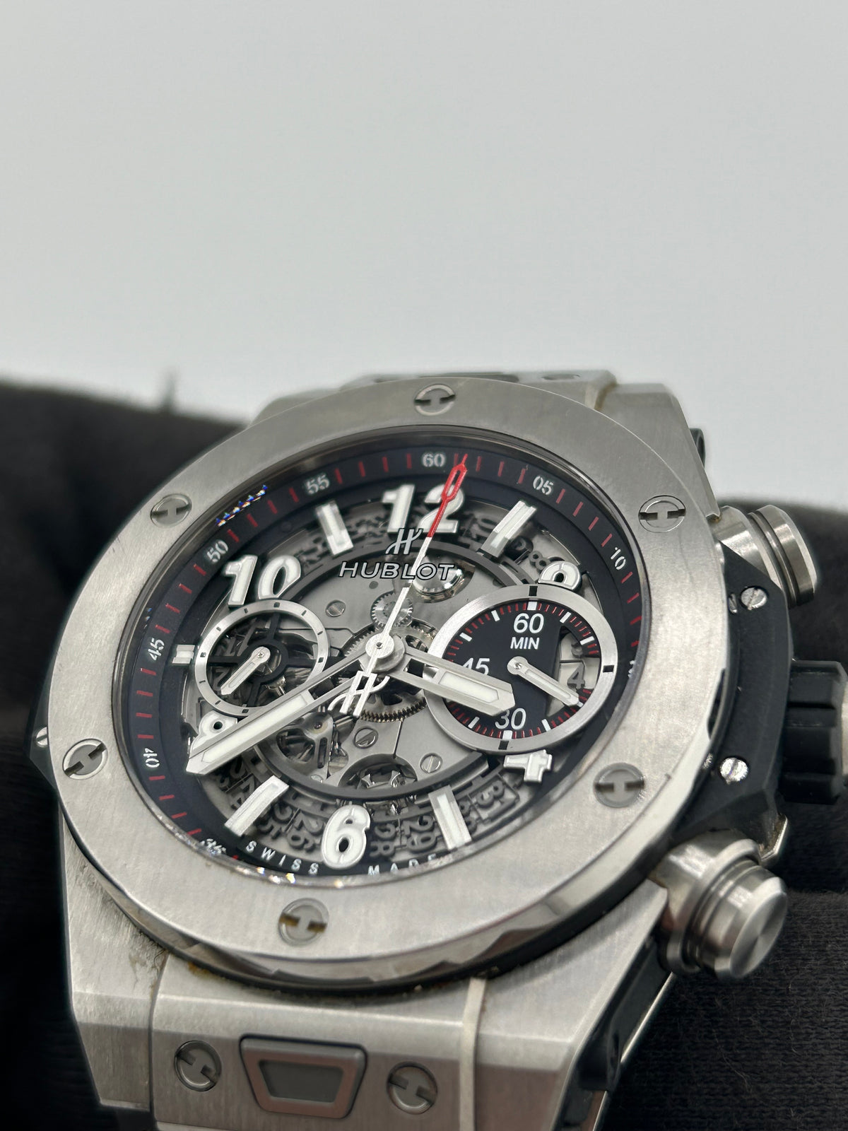 Hublot Big Bang Unico Skeleton Dial on Black / White Rubber Strap Ref. 411.NX.1170.RX Complete 2016 — view 3