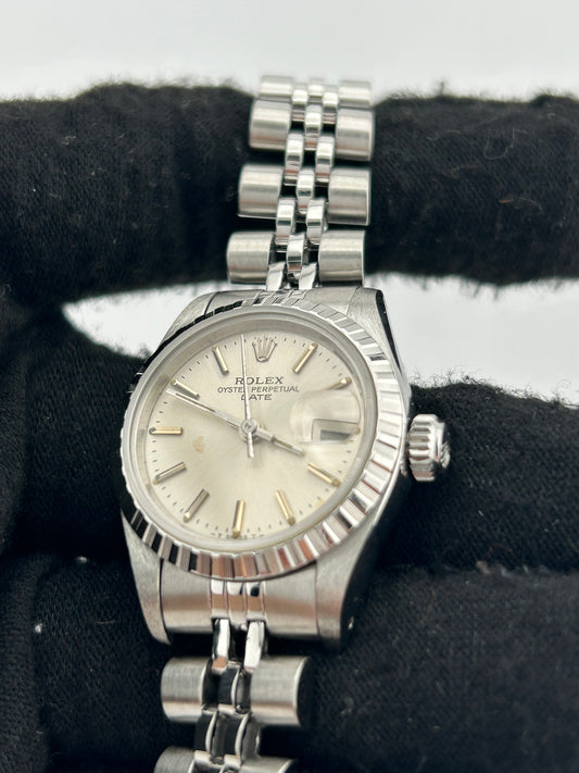 Rolex Oyster Perpetual Date Silver Index Dial on Jubilee D Link Bracelet Ref. 69240 1984 — view 2