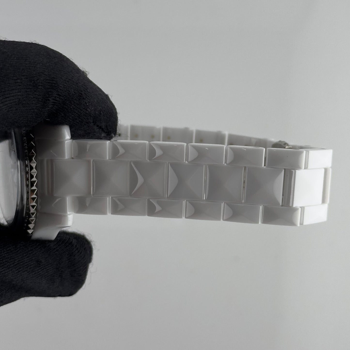 Christian Dior VIII Grand Bal Og White Ceramic Diamond Dial on Ceramic Ref. CD124BE4 Papers — view 4