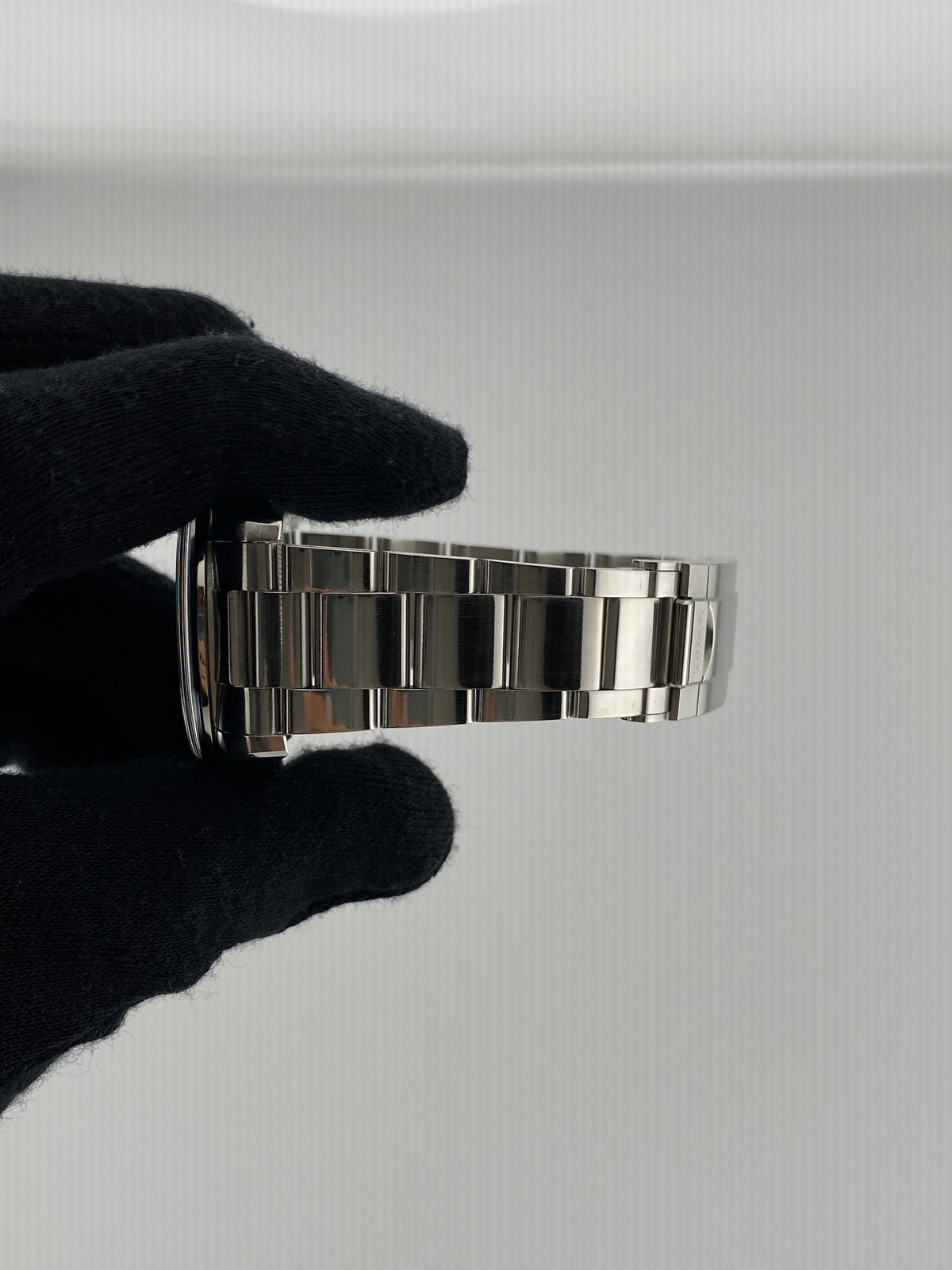 Tudor Ranger Black Dial on Stainless Steel Bracelet Ref. 79950 Complete 2023 — view 5
