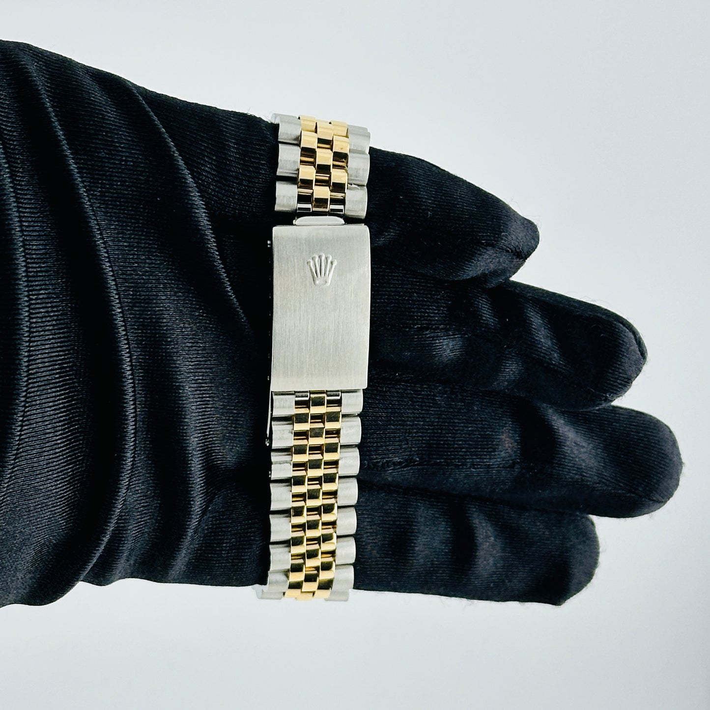 Rolex Datejust Champagne Diamond Dial on D Link Jubilee Ref. 16233 Papers 1995 — view 4