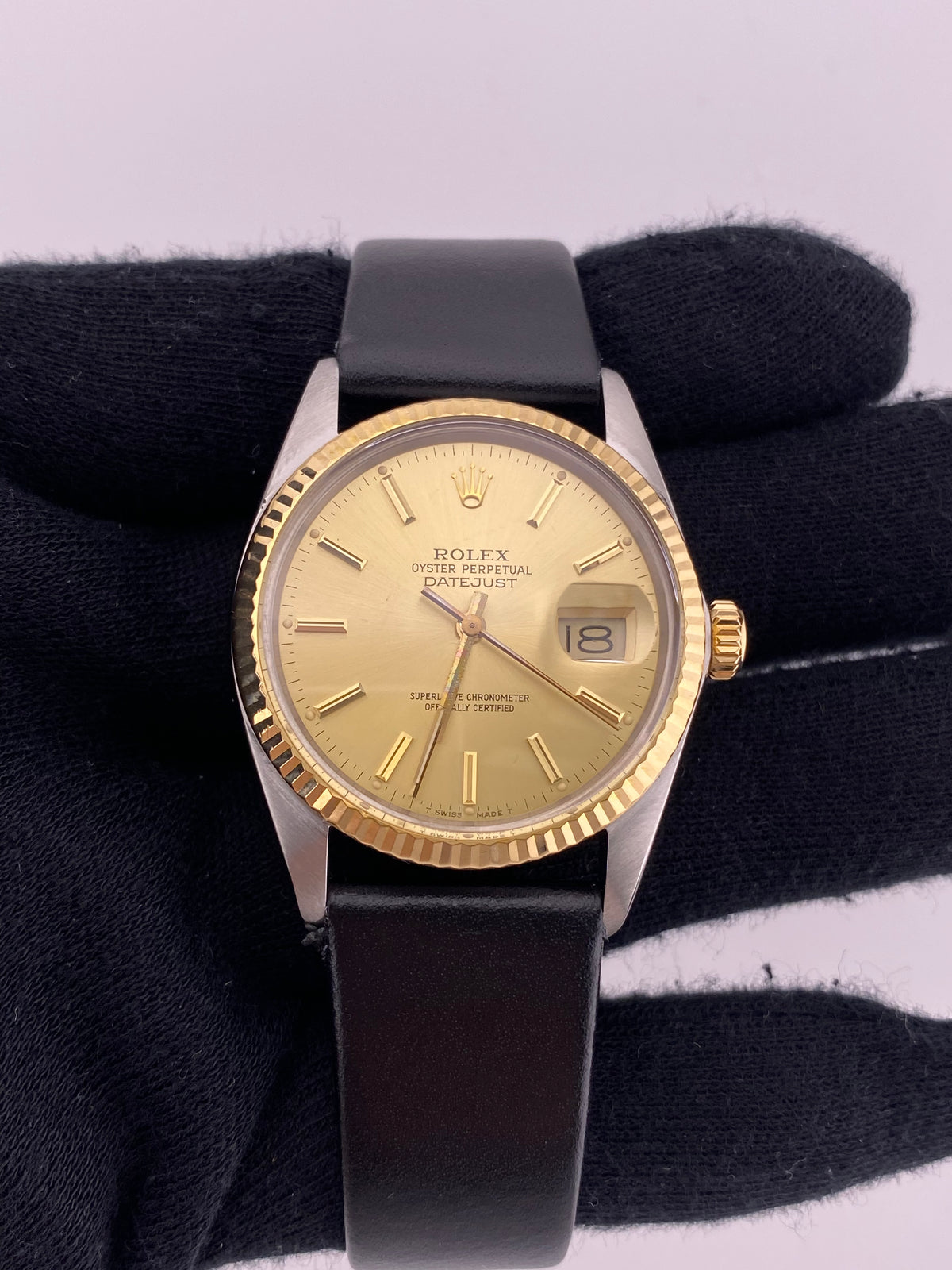 Rolex Datejust 36 Champagne Stick Dial on Generic Leather Strap Ref. 16013 — view 2