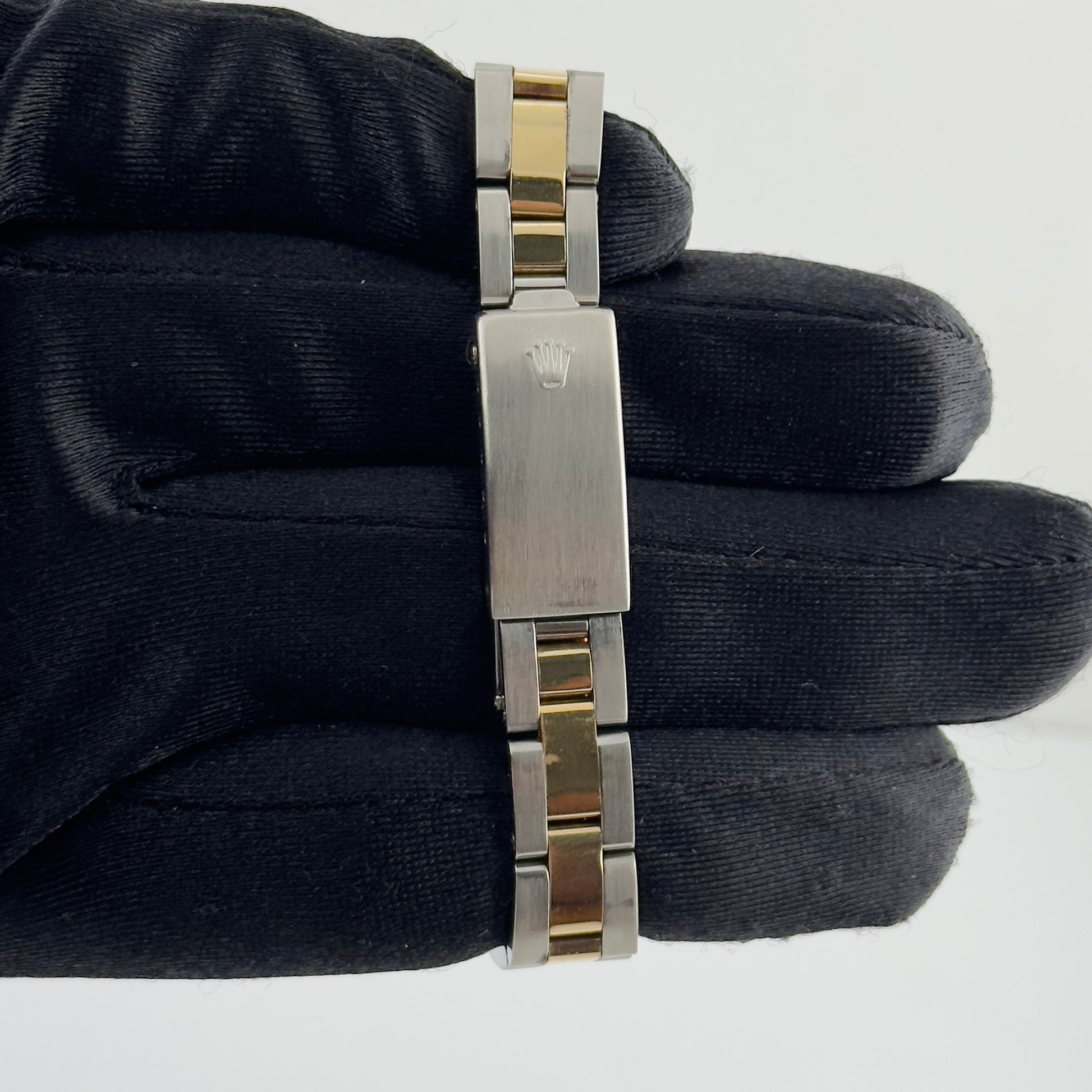 Rolex Datejust Champagne Stick Dial on Oyster Bracelet Ref. 6917 Papers 1978 — view 2