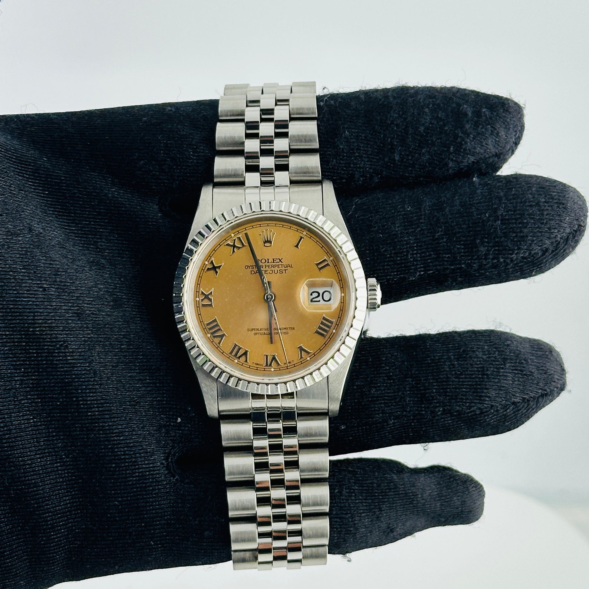 Rolex Datejust Salmon Roman Dial on Jubilee Ref. 16220 1991