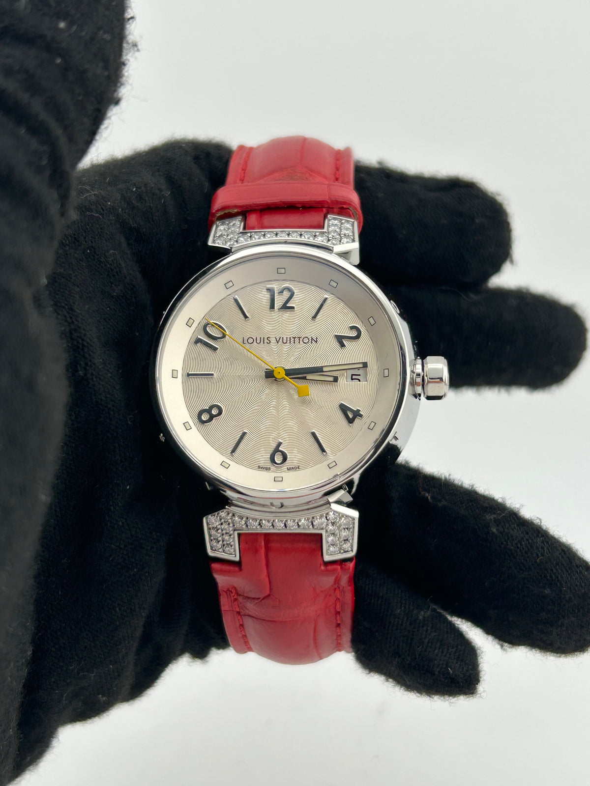 Louis Vuitton Tambour Silver Arabic Numerals Dial on Red Leather Band Ref. Q1310 — view 2