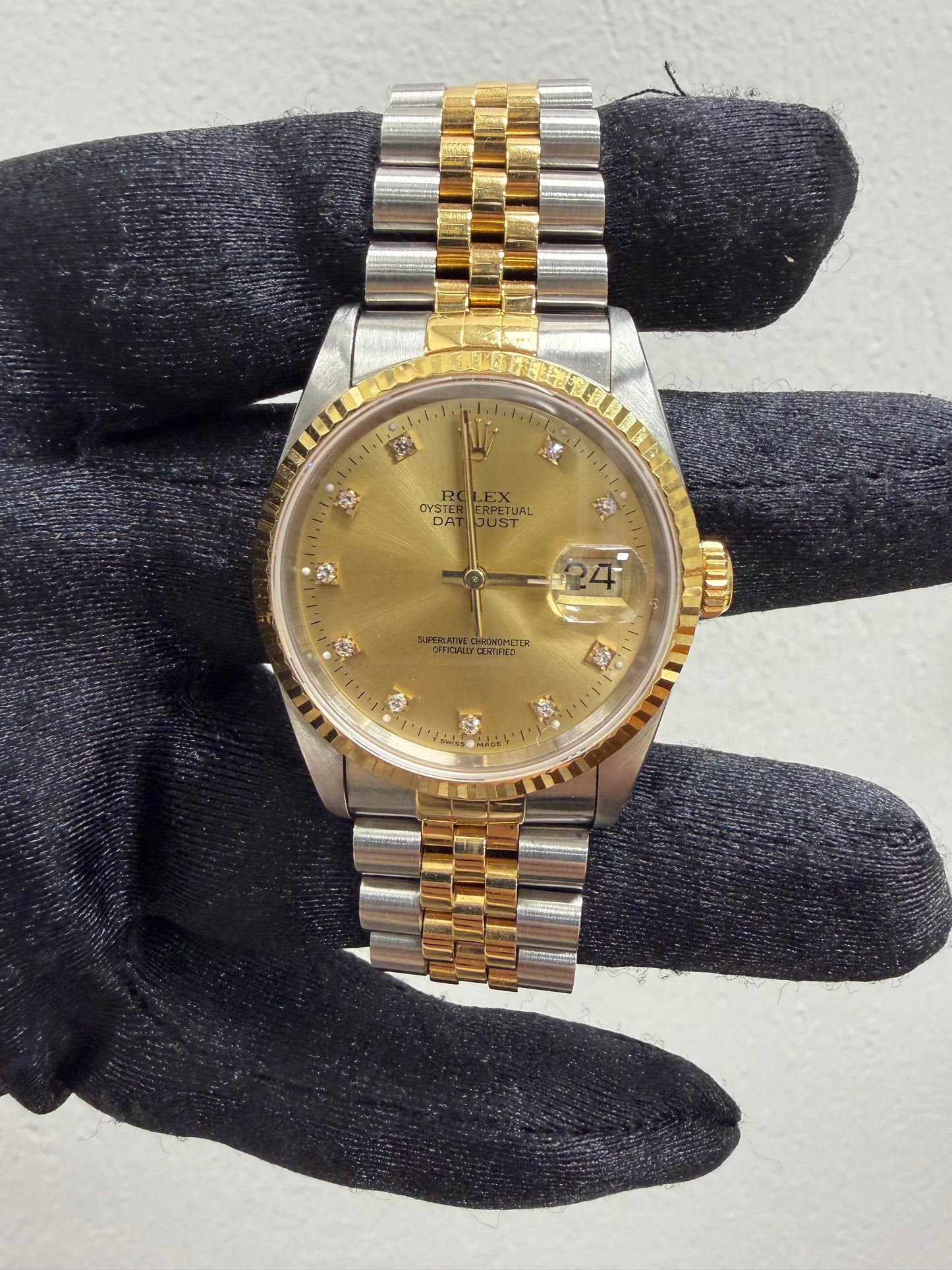 Rolex Datejust Gold Diamond Dial on Jubilee Ref. 16233 1989 — view 2