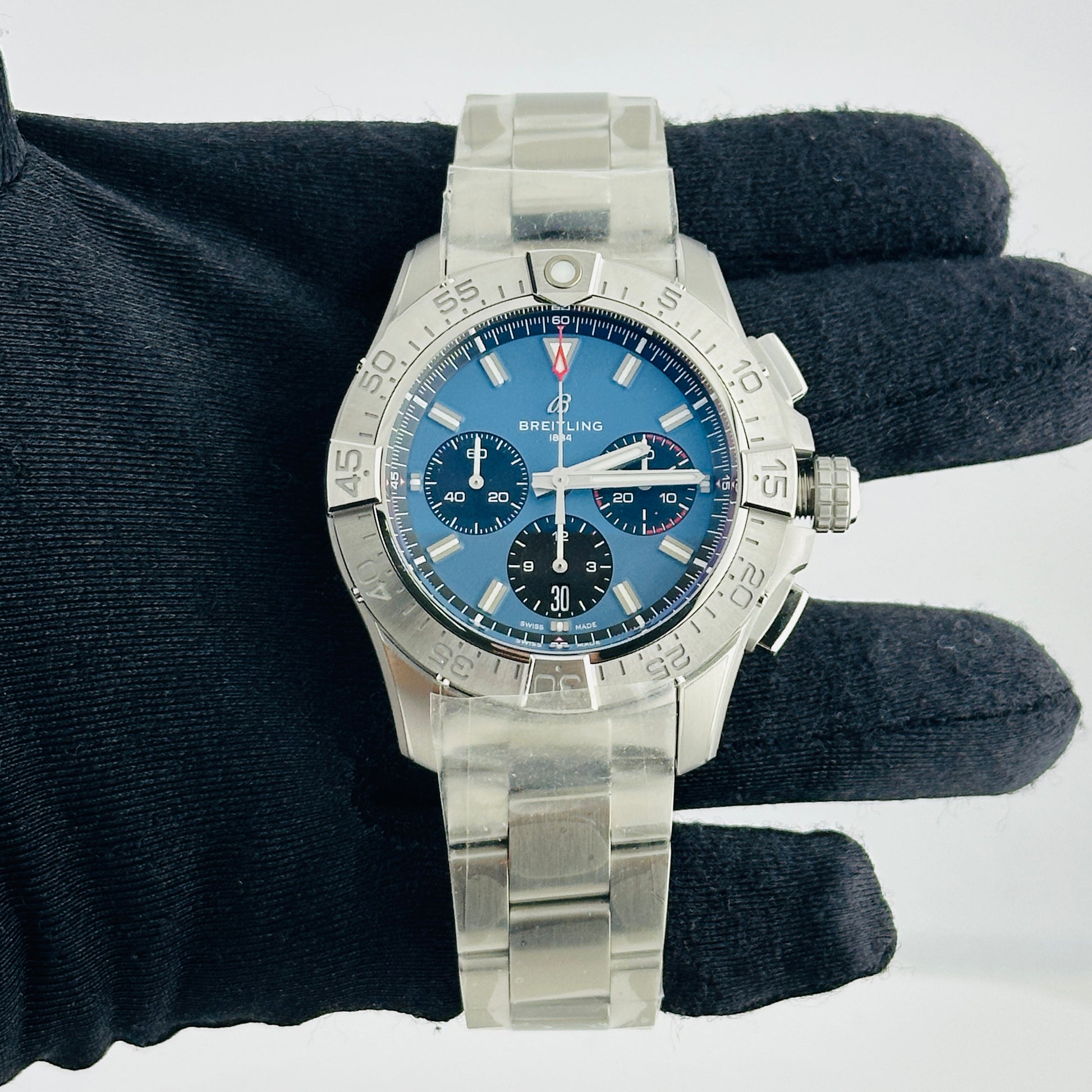 Breitling Avenger B01 Chronograph Blue Dial on Stainless Steel Bracelet Ref. AB0147101C1A1 Card 2026 — view 2