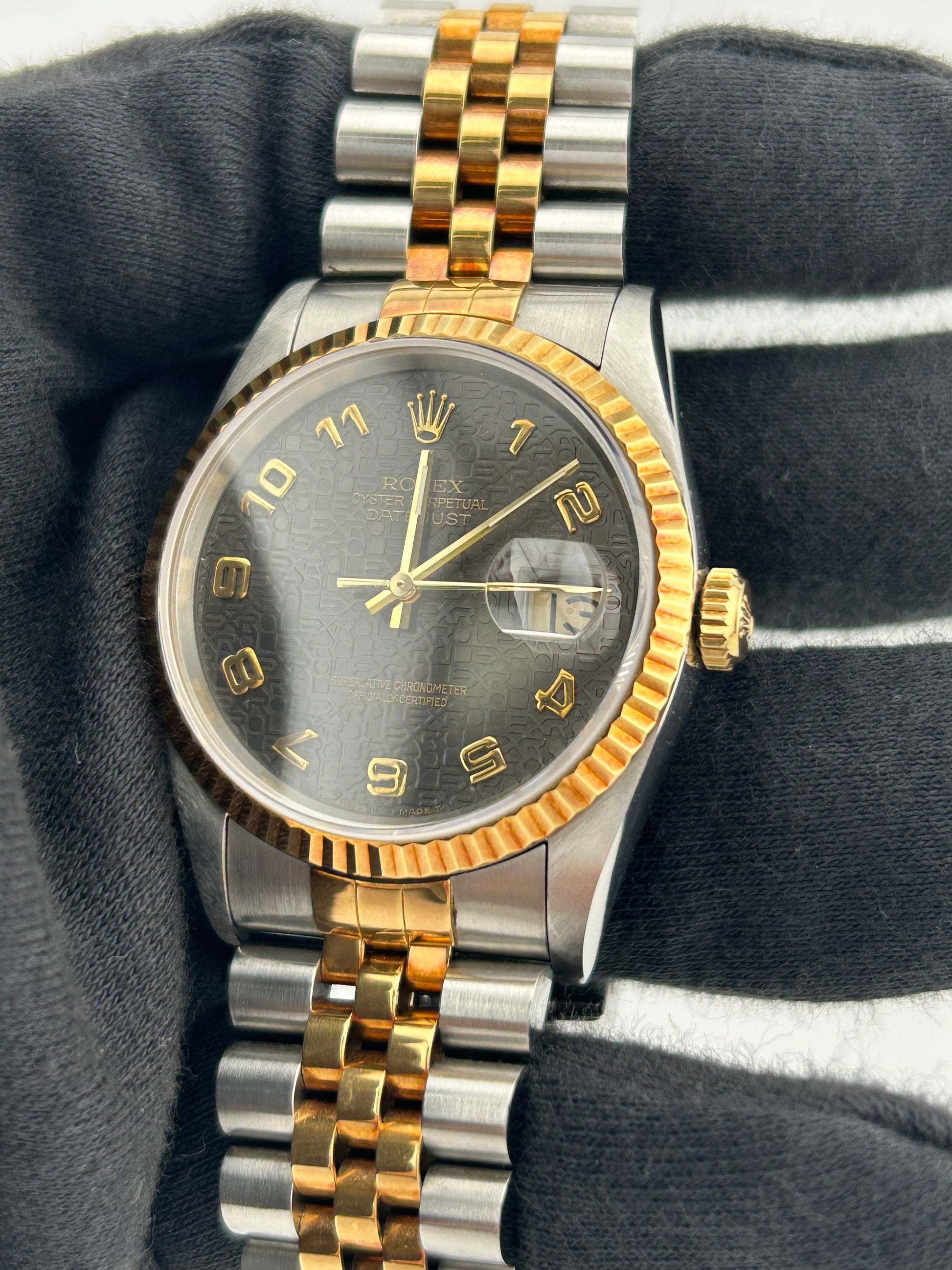 Rolex Datejust Black Anniversary Dial Dial on 2 Tone Jubilee D Link Ref. 16233 Papers 1995 — view 3