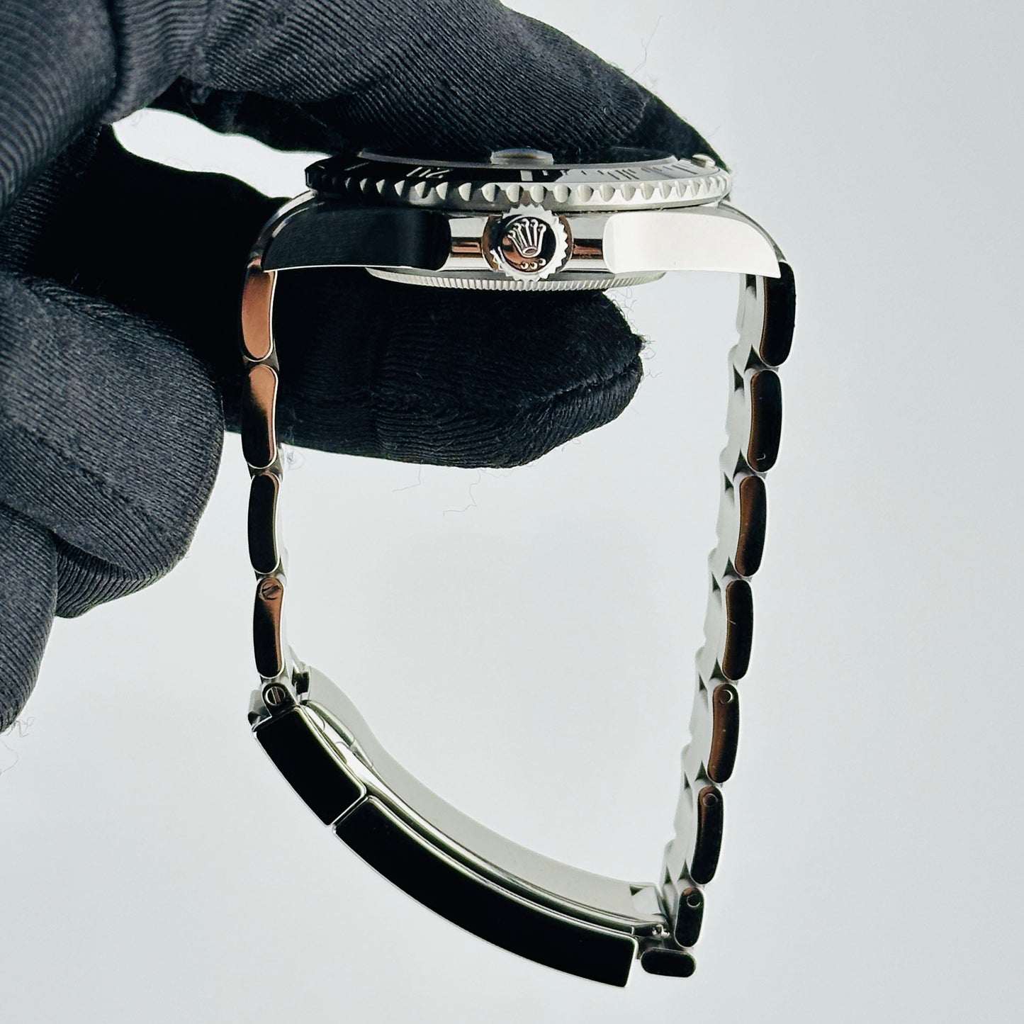 Rolex Submariner Black Dial on Oyster Bracelet Ref. 126610LN Card 2025 — view 6