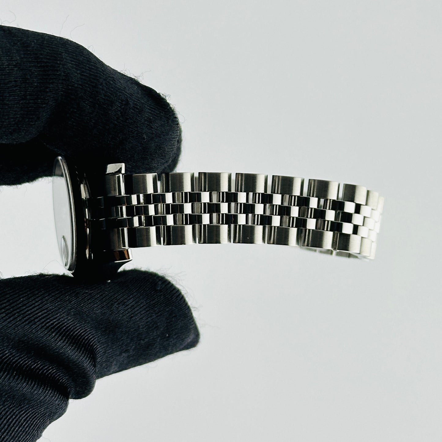 Rolex Datejust Lady White Mop Diamond Dial on Jubilee Hidden Clasp Bracelet Ref. 179174 2006 — view 5