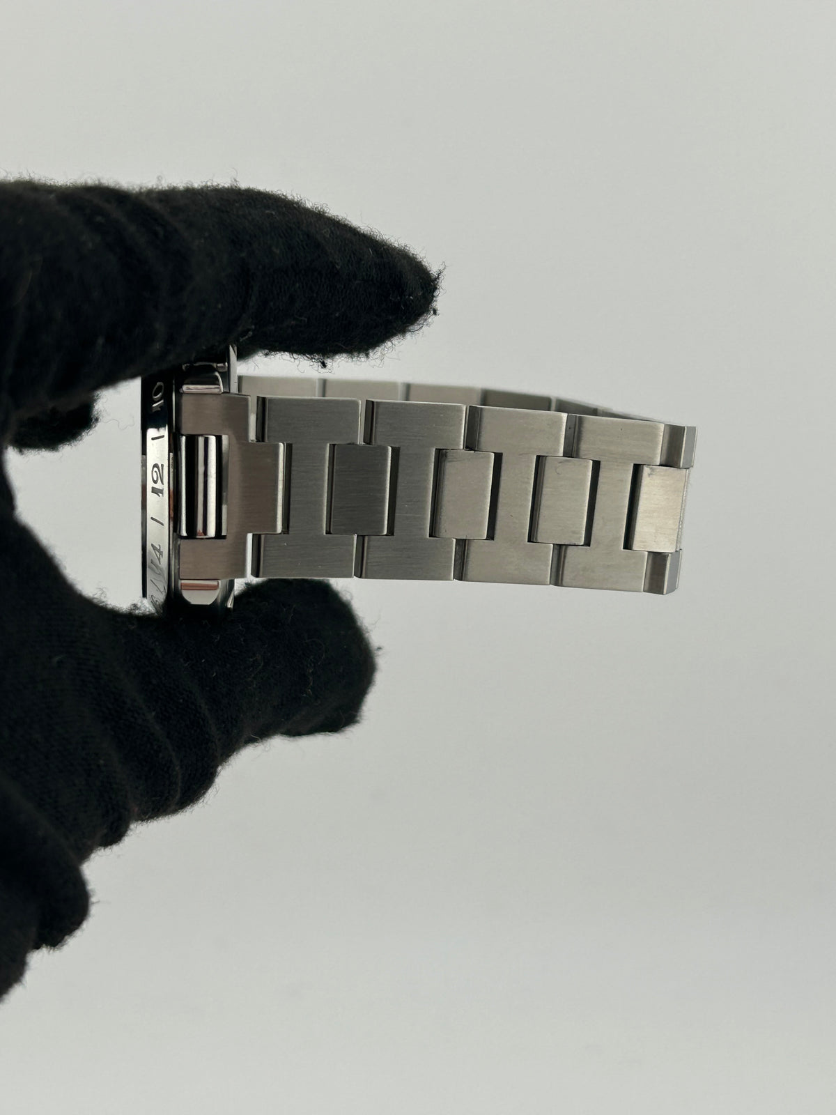 Cartier Pasha C Silver Dial on Stainless Steel Bracelet Ref. W31029M7 — view 5