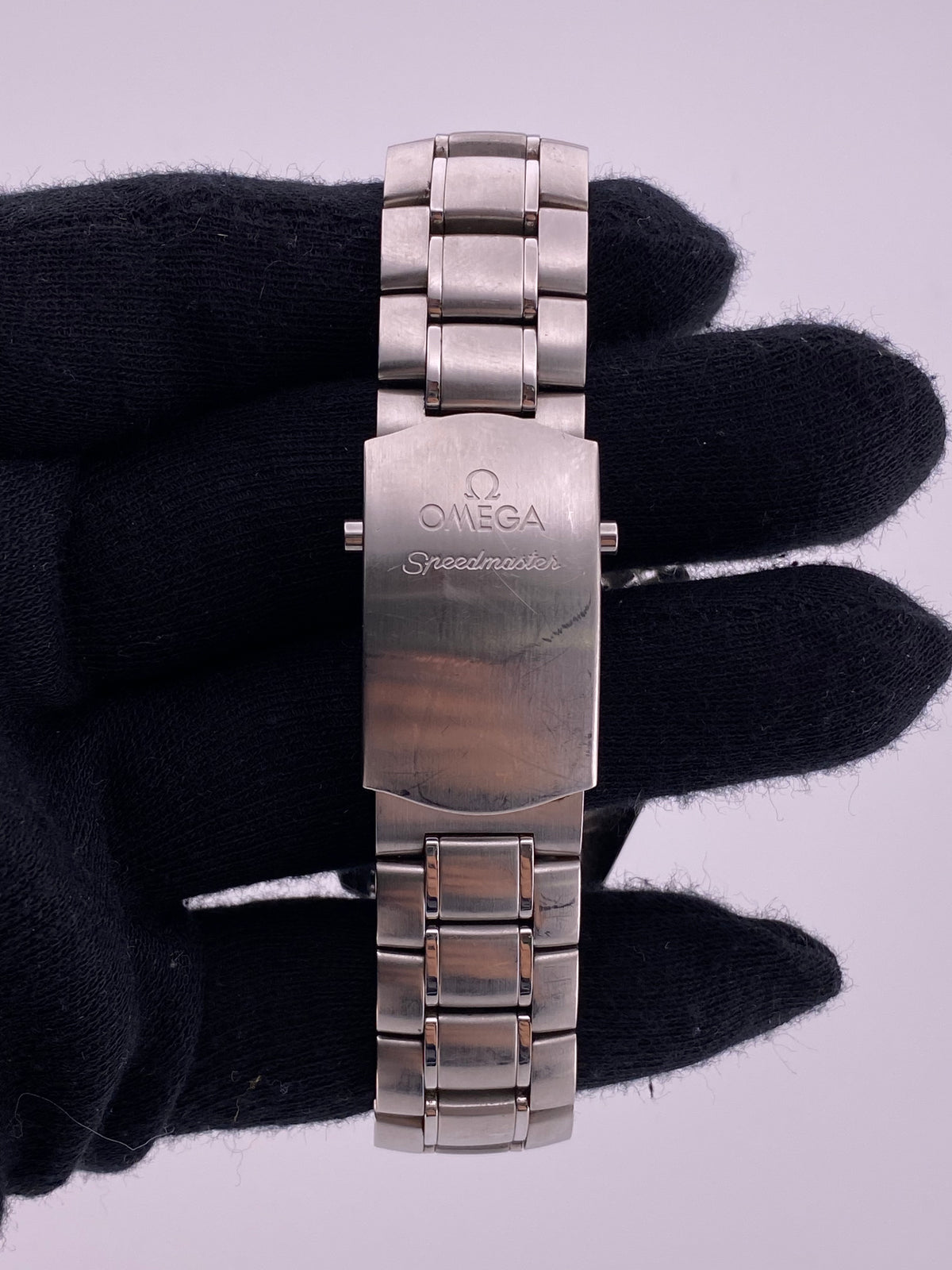 Omega Speedmaster Red Dial on Stainless Steel Bracelet Ref. 3506.61 Card 2006 — view 3