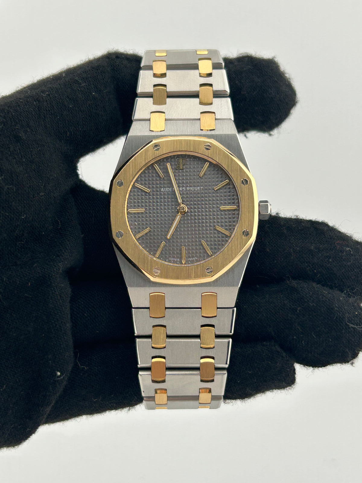 Audemars Piguet Royal Oak Grey Dial on 2 Tone Bracelet Ref. 56303SA — view 2