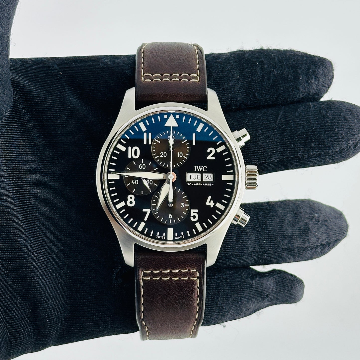 Iwc Pilot's Ed. Antoine de St Exupery Brown Dial on Leather Ref. IW377713 Card 2020 — view 2