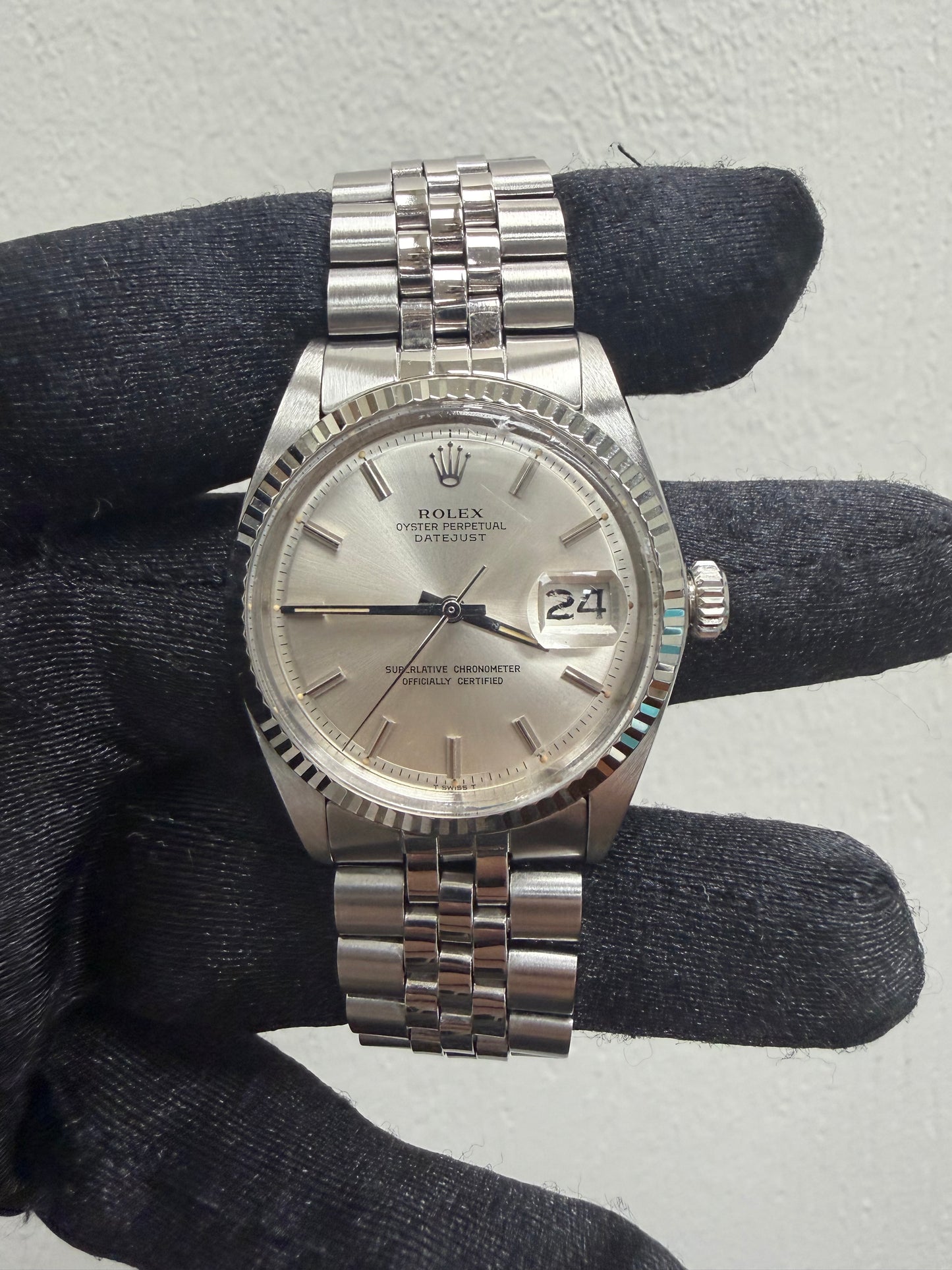 Rolex Datejust Silver Stick Dial on Folded Jubilee Bracelet Ref. 1601/4 1972 — view 2