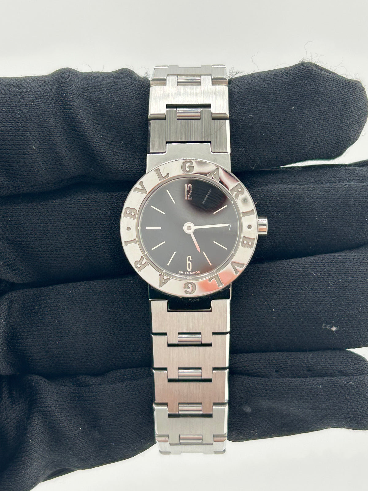 Bvlgari Bulgari Black Dial on Stainless Steel Bracelet Ref. BB23SSD — view 2