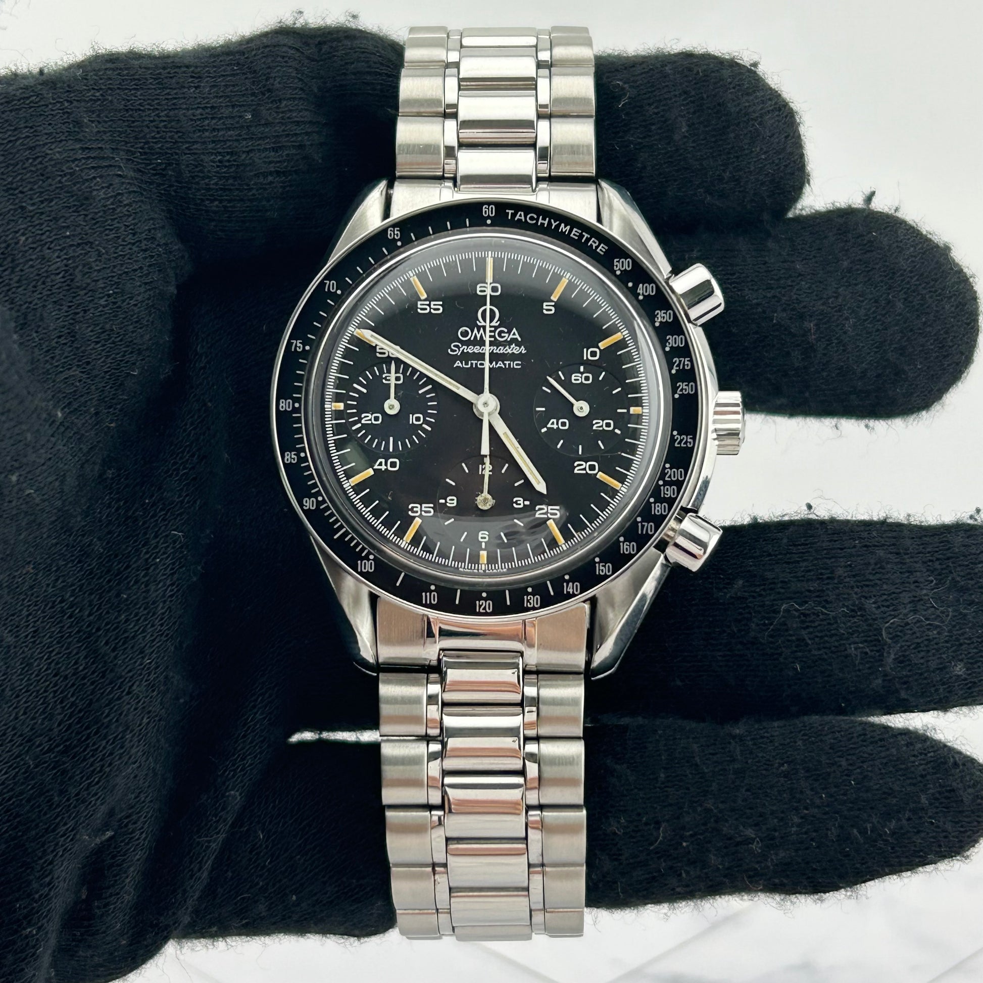 Omega Speedmaster Reduced Black Dial on Stainless Steel Bracelet Ref. 3510.50.00 — view 2