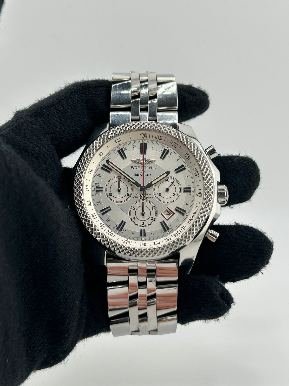 Breitling Bentley Barnato White Dial on Stainless Steel Bracelet Ref. A25368 — view 2