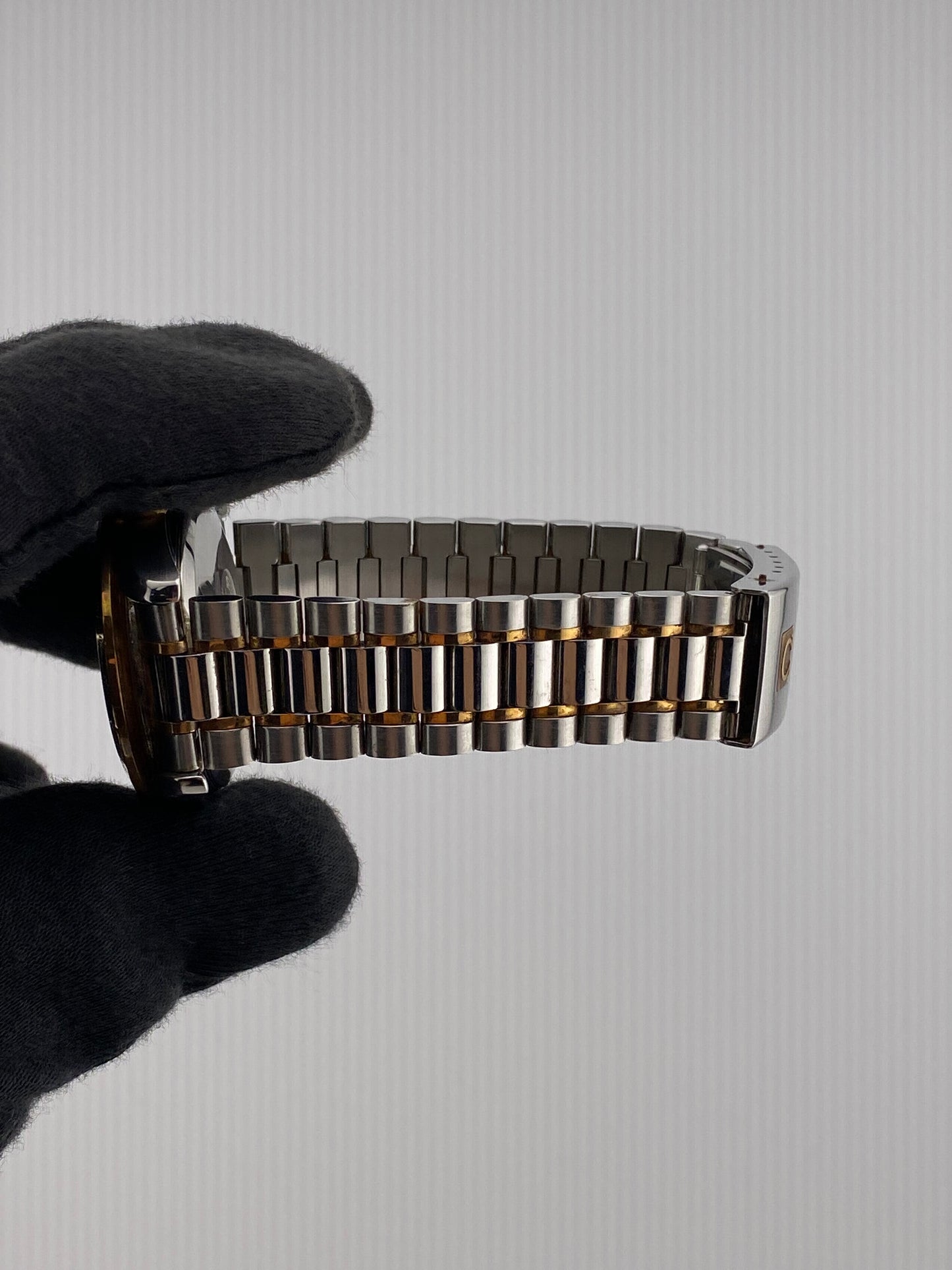 Omega Speedmaster Black Dial Ref. 3316.50 — view 4