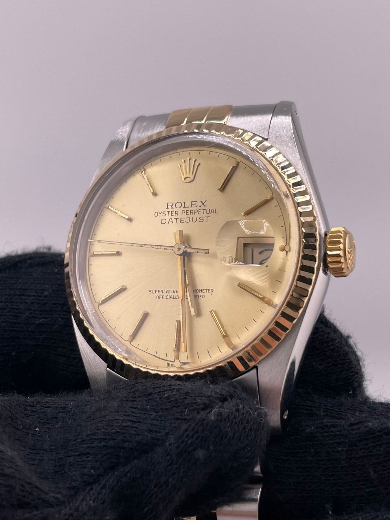 Rolex Datejust Champagne Stick Dial on D Link Jubilee Bracelet Ref. 16013 1985 — view 3