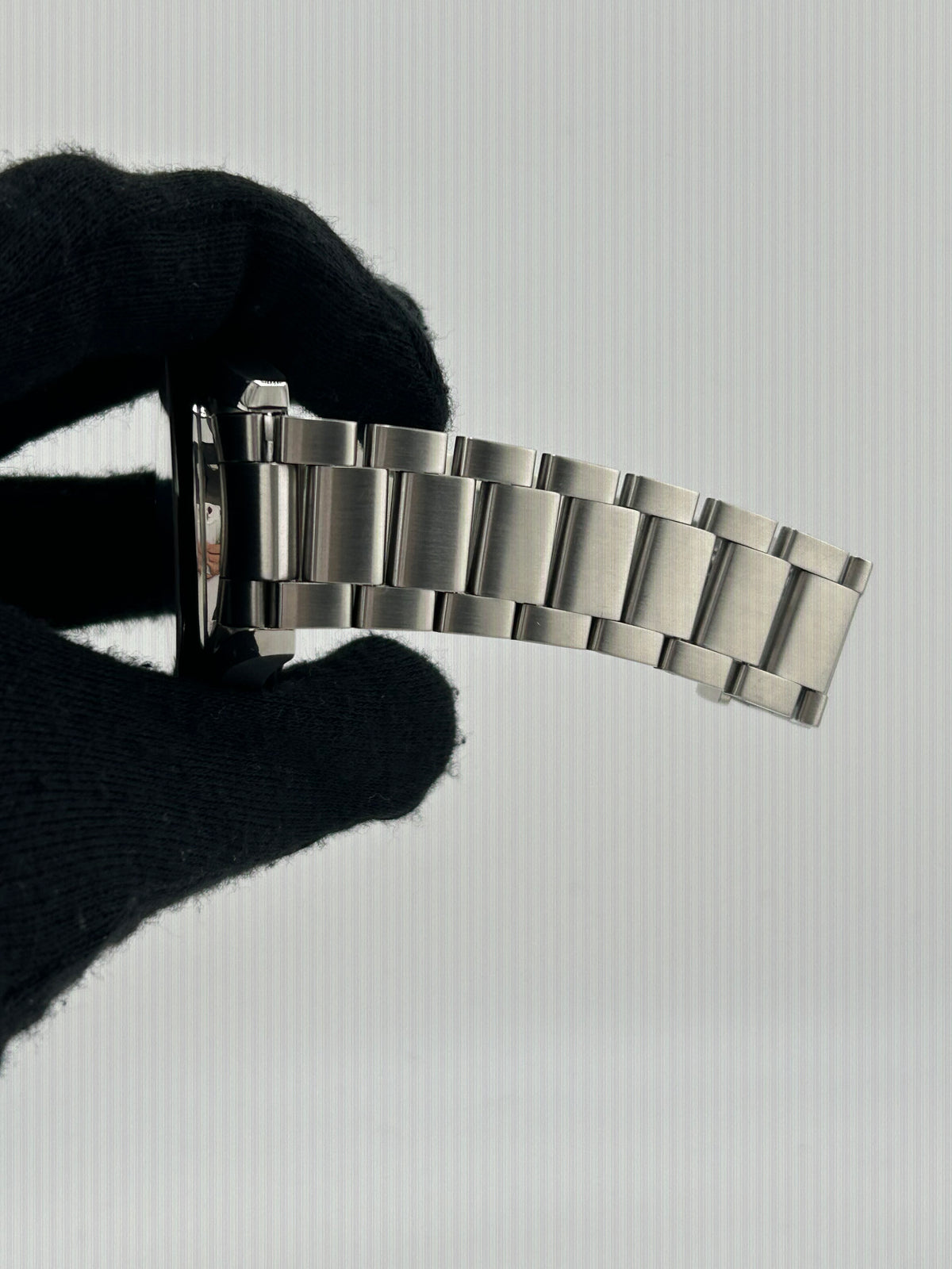 Omega Seamaster Aqua Terra 150m White Dial on Stainless Steel Bracelet Ref. 231.10.42.21.02.001 Card 2008 — view 5