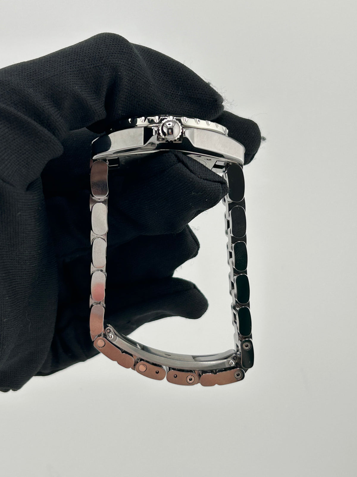 Chanel J12 Chromatic Grey Dial on Ceramic And Titanium Bracelet Ref. H2978 — view 6