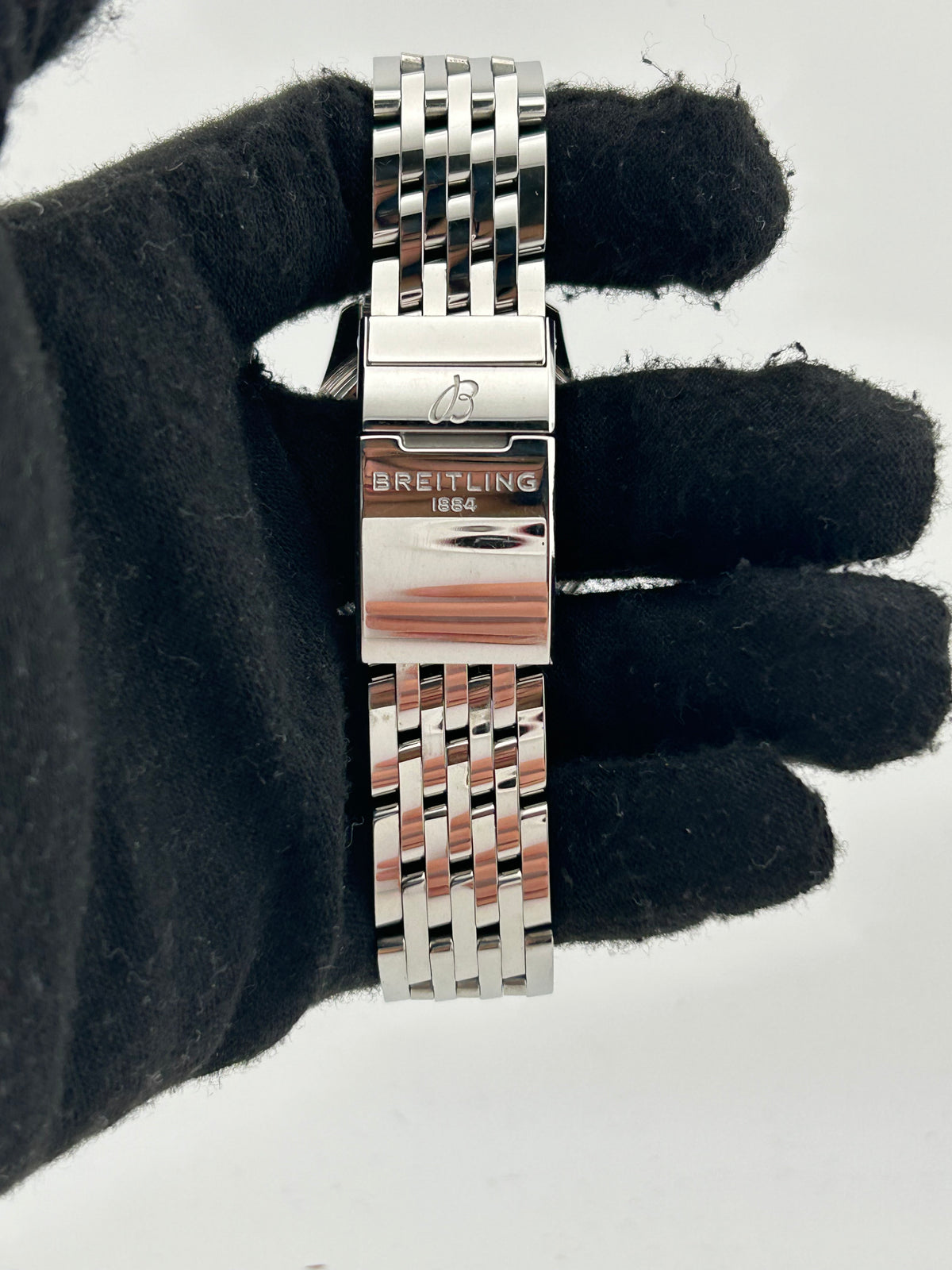 Breitling Navitimer Automatic White Mop Dial on Stainless Steel Bracelet Ref. A17395211A1A1 Complete — view 4