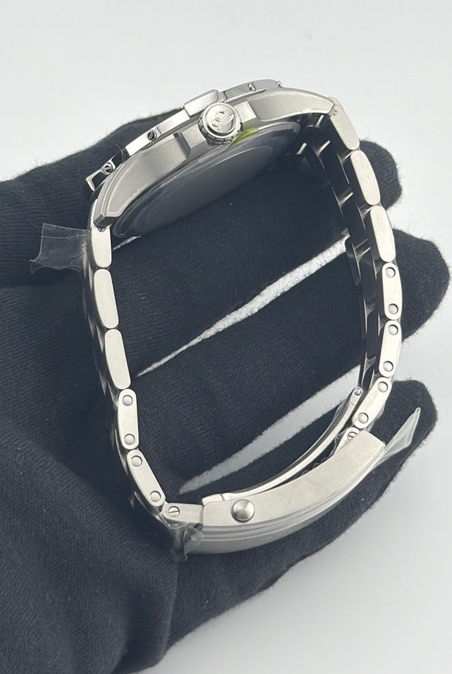 Breitling Avenger Automatic GMT Black Dial on Bracelet Ref. A32320101B1A1 Card 2026 — view 4