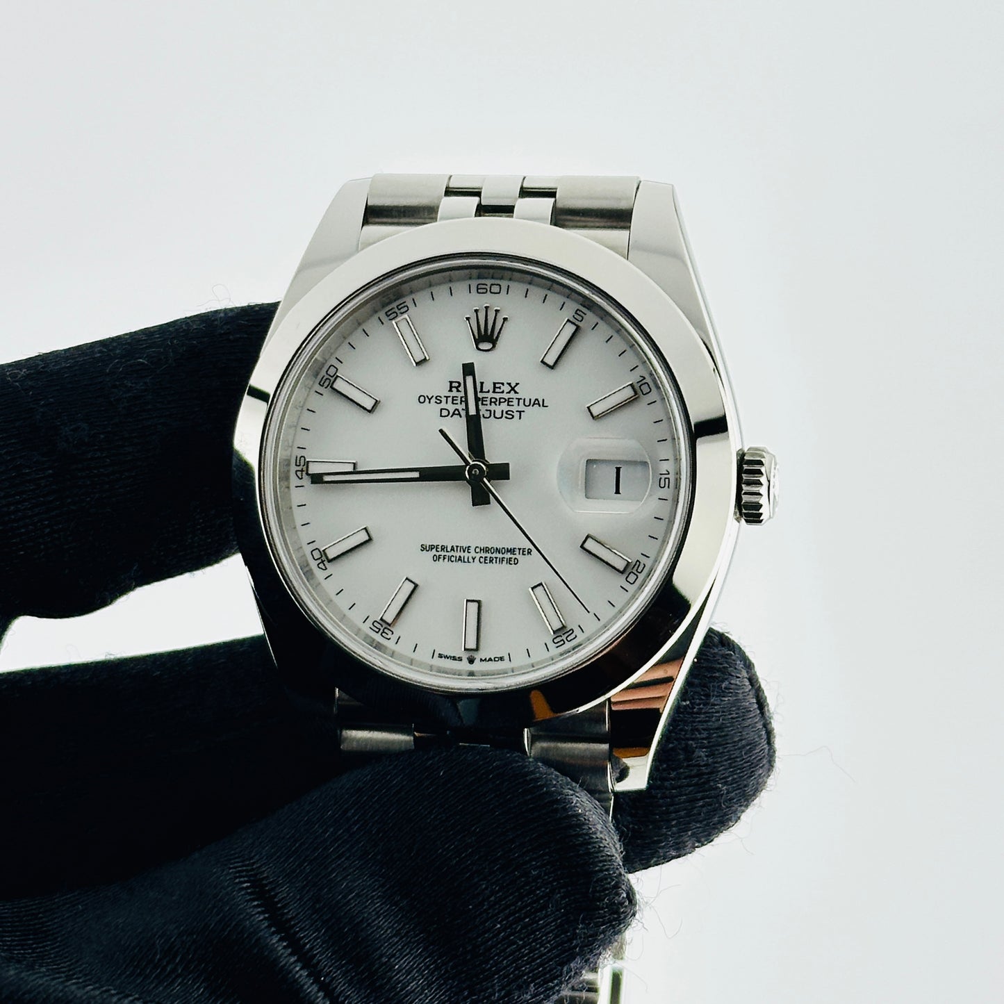 Rolex Datejust White Index Dial on Jubilee Ref. 126300 Card 2024 — view 3