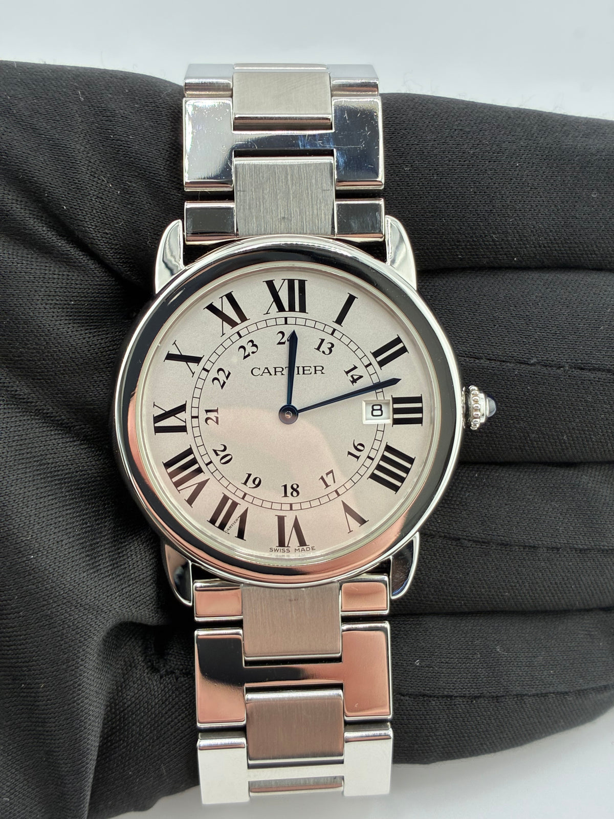 Cartier Ronde Solo Silver Roman Numerals Dial on Stainless Steel Bracelet Ref. W6701005 Card 2016 — view 3