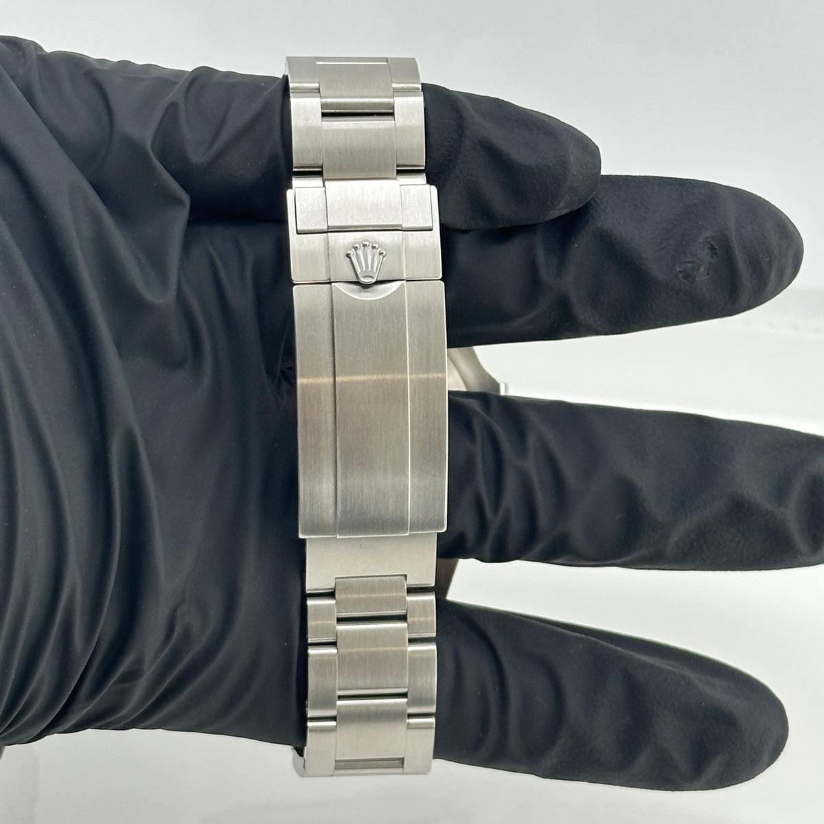 Rolex Sea-Dweller Black Dial on Oyster Steel Bracelet Ref. 126600 Card 2019 — view 5