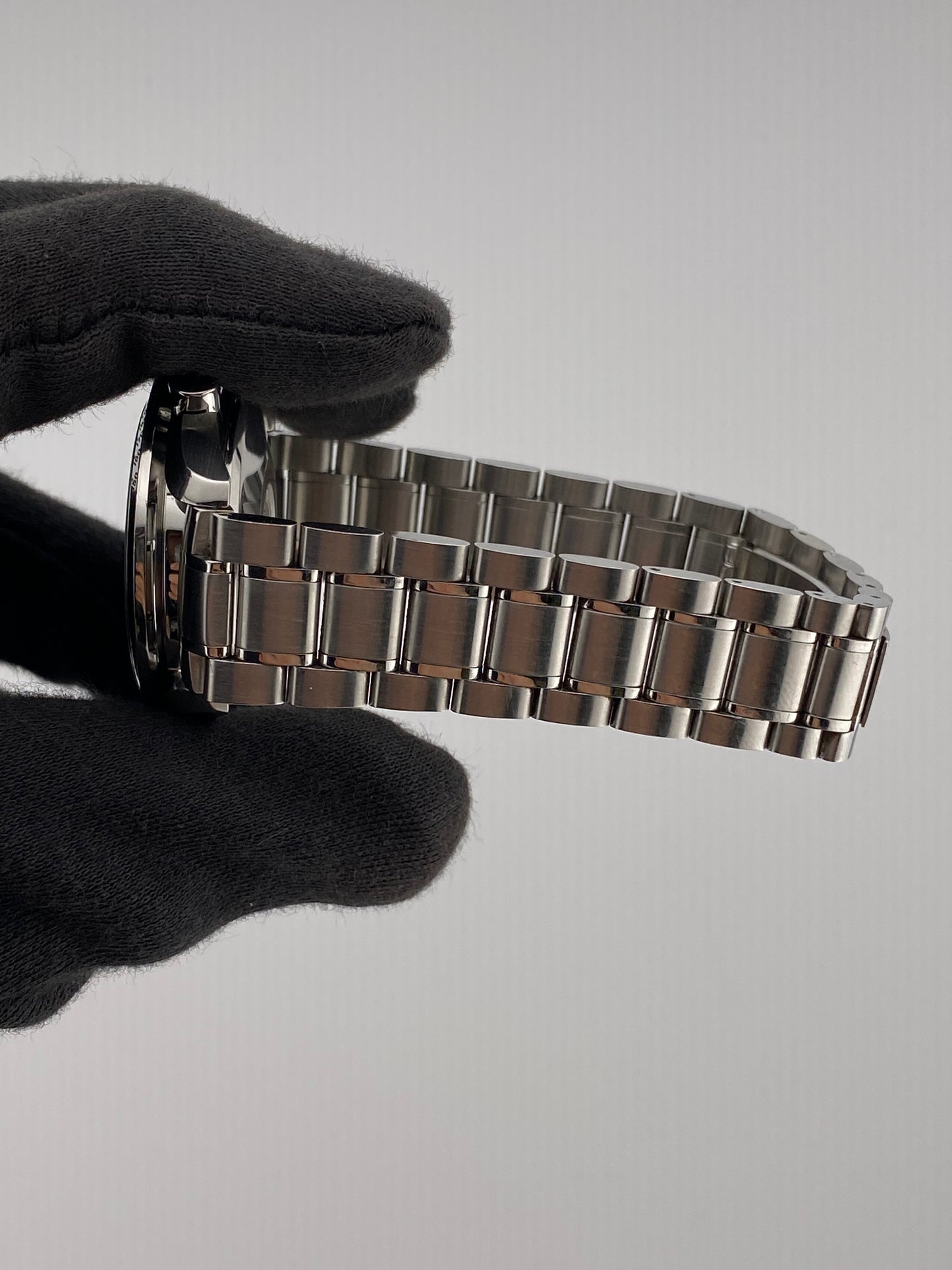 Omega Speedmaster Black Dial on Bracelet Ref. 3513.50.00 — view 5