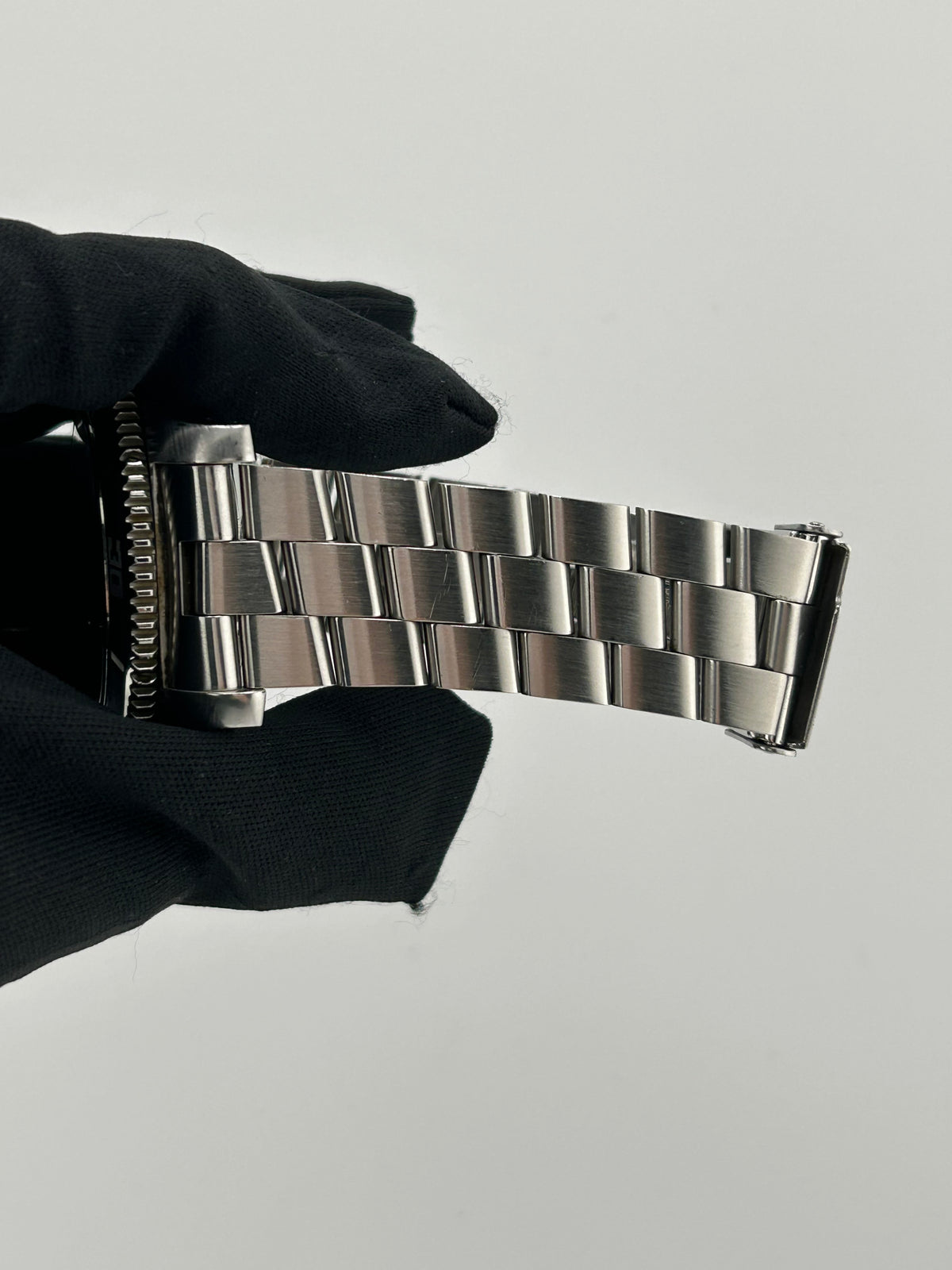 Breitling Superocean 44 Black Arabic Numerals Dial on Stainless Steel Bracelet Ref. A17391/A188B77PRS Complete 2013 — view 5