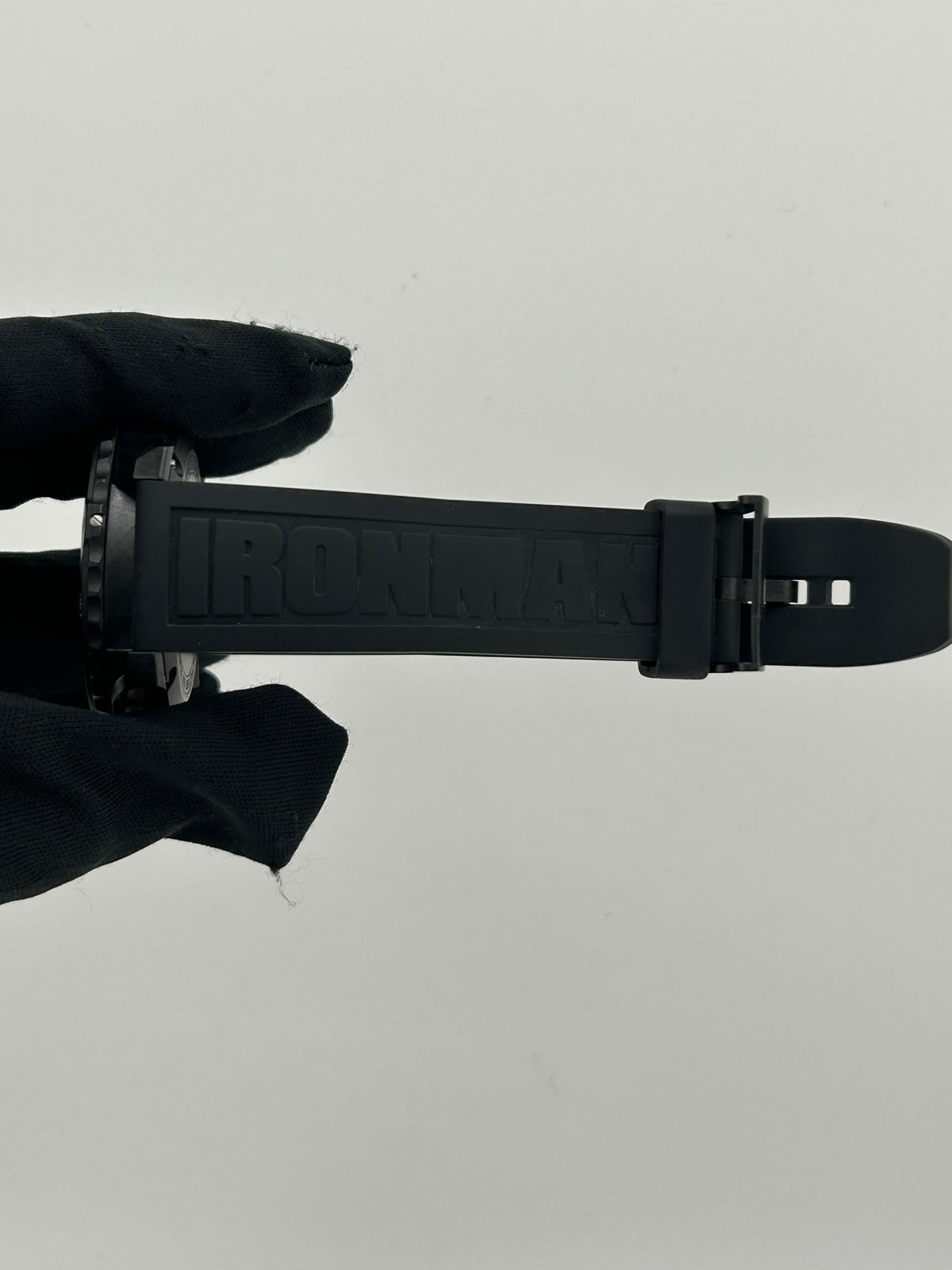 Breitling Endurance Pro Black Dial on Black Rubber Strap Ref. X82310A71B1S1 Complete 2025 — view 5