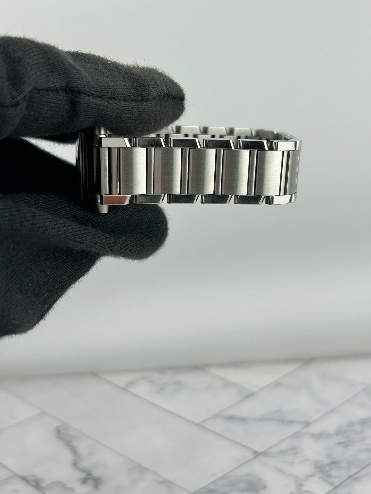Cartier Tank Francaise Small White Roman Dial on Stainless Steel Ref. 2384 / W51008Q3 — view 5