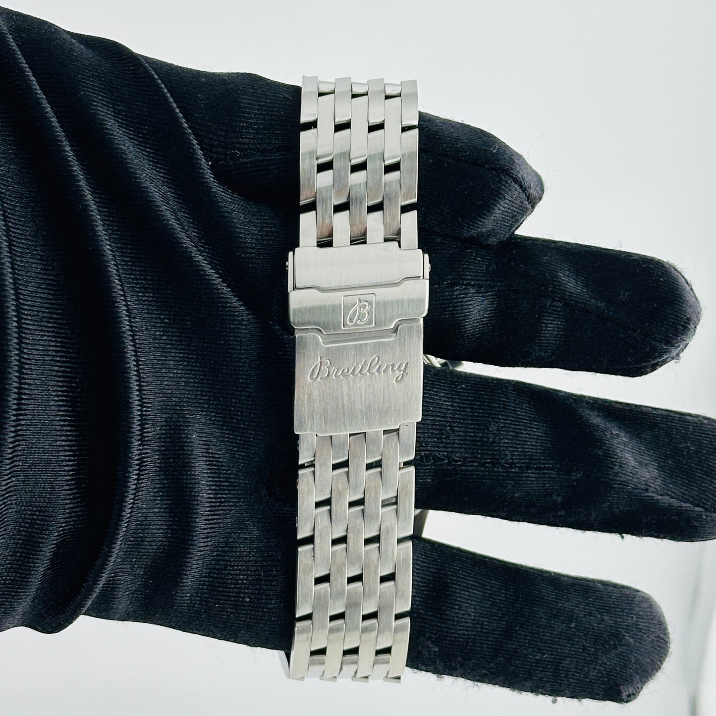 Breitling Navitimer Fighter Black Dial on Stainless Steel Bracelet Ref. A13330 Card 2001 — view 4