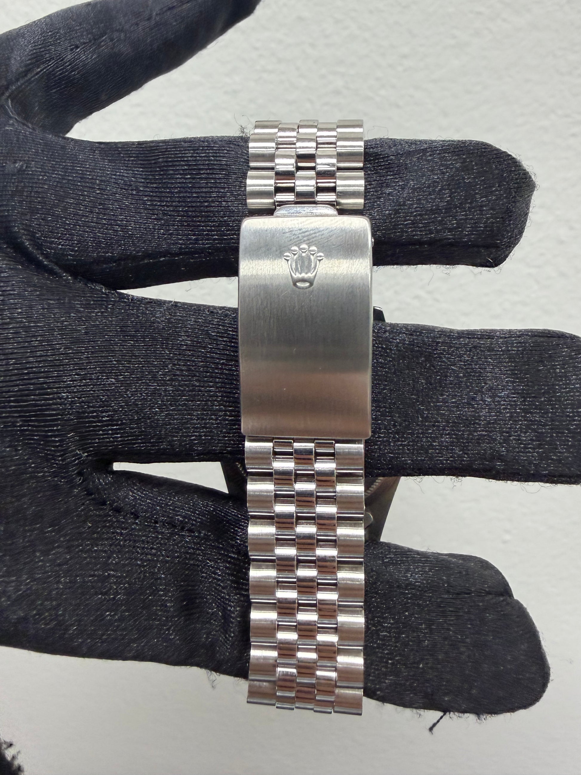 Rolex Datejust Silver Stick Dial on D Link Jubilee Ref. 16220 1988 — view 3