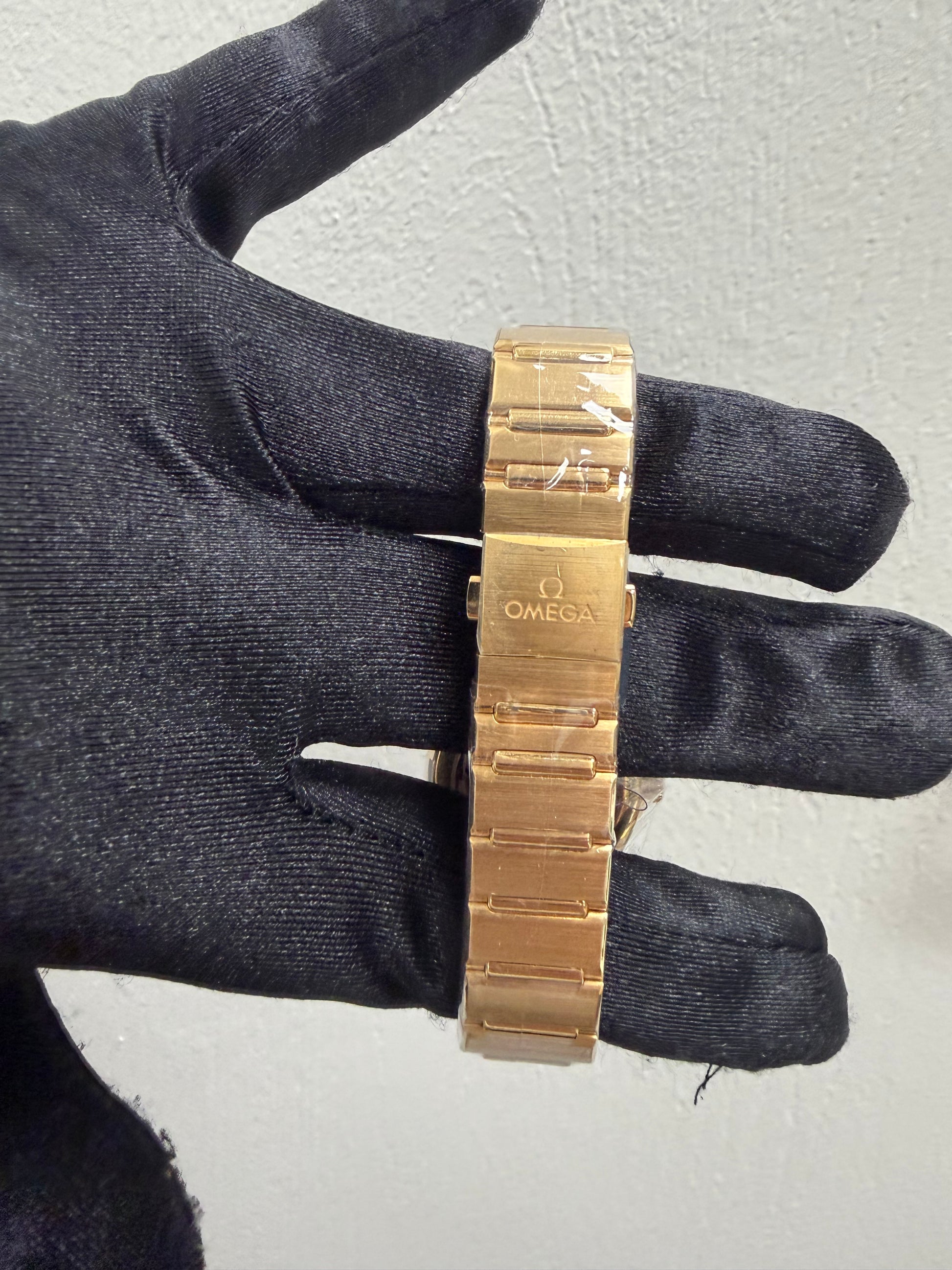 Omega Constellation Champagne Diamond Dial on Bracelet Ref. 131.55.29.20.58.001 Card 2024 — view 3
