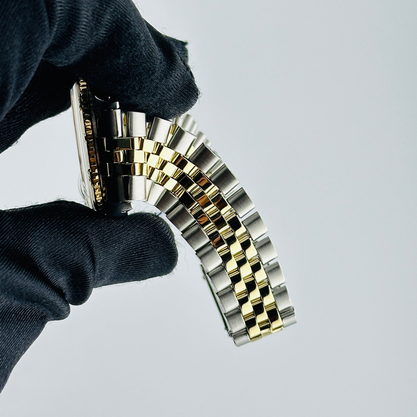 Rolex Datejust Turnograph Champagne Stick / Has Spots Dial on Folded Jubilee Bracelet Ref. 1625 1966 — view 6